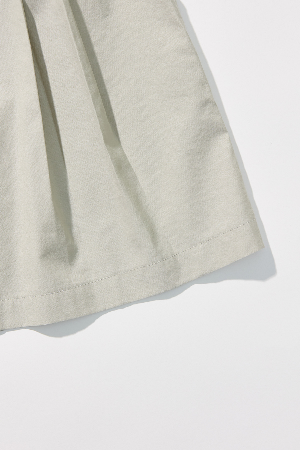 Cotton Blend Double Pleat Banding Shorts _ Soft Stone