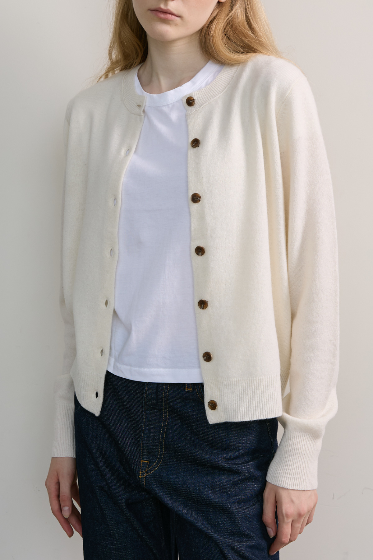 100%Merino Wool Basic Cardigan_Ivory100%메리노 울 베이직 가디건_아이보리