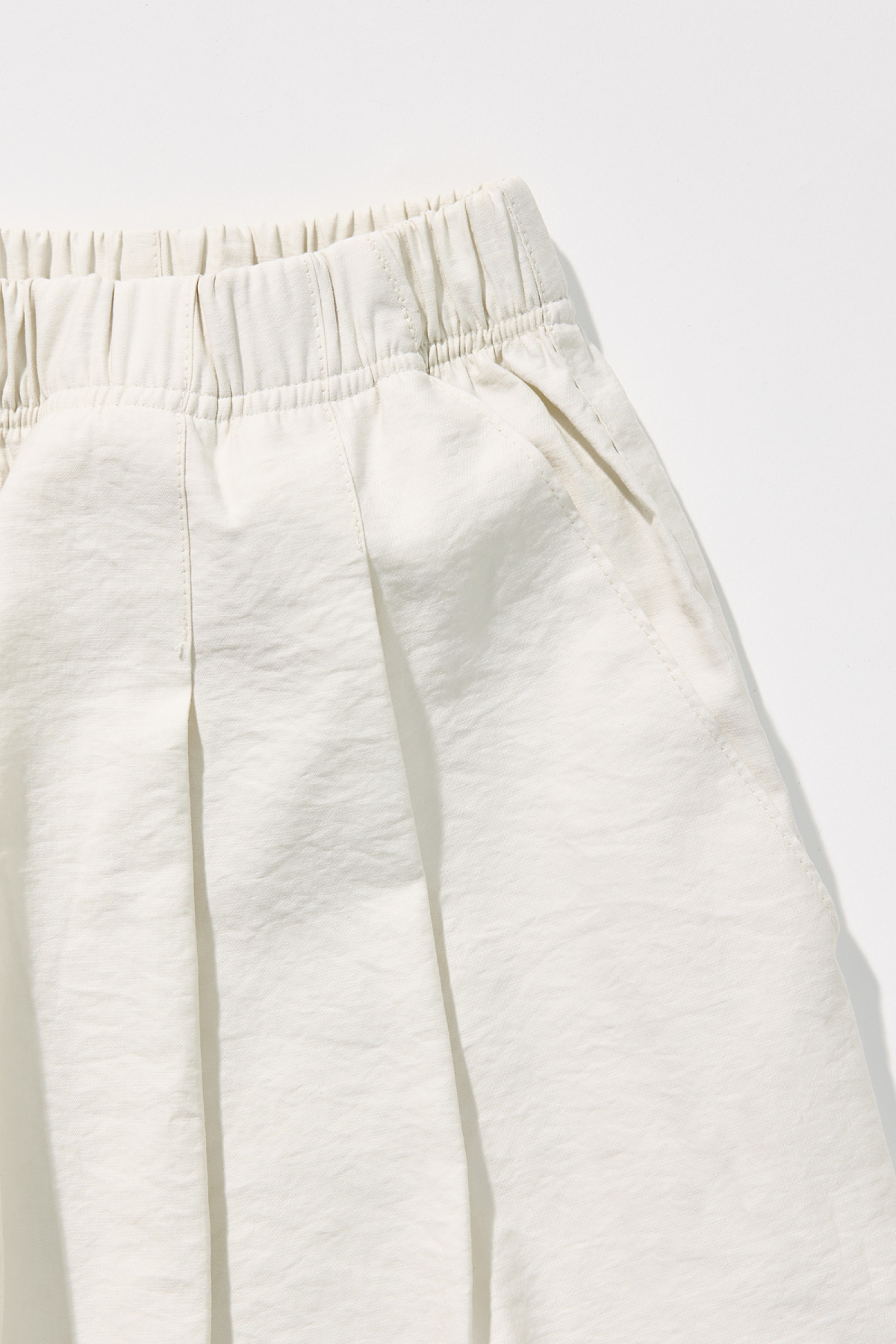 Cotton Blend Double Pleat Banding Shorts _ Pure Ivory