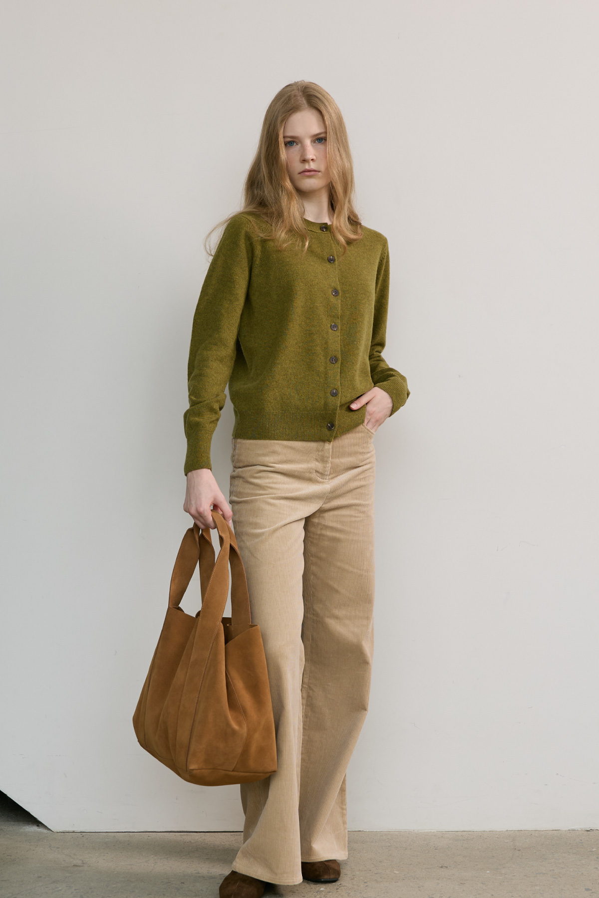 100% Merino Wool Basic Cardigan_Olive100% 메리노 울 베이직 가디건_올리브