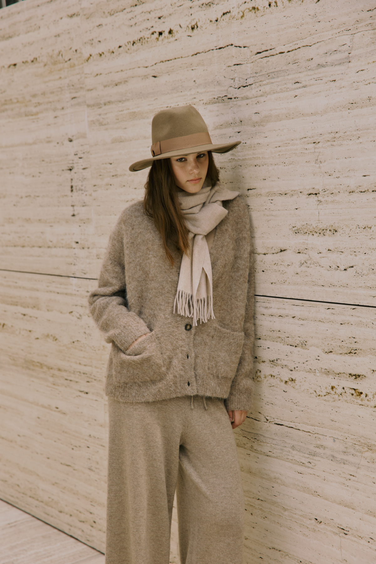 78% Alpaca Hairy Cardigan_Beige 78% 알파카 헤어리 가디건_베이지