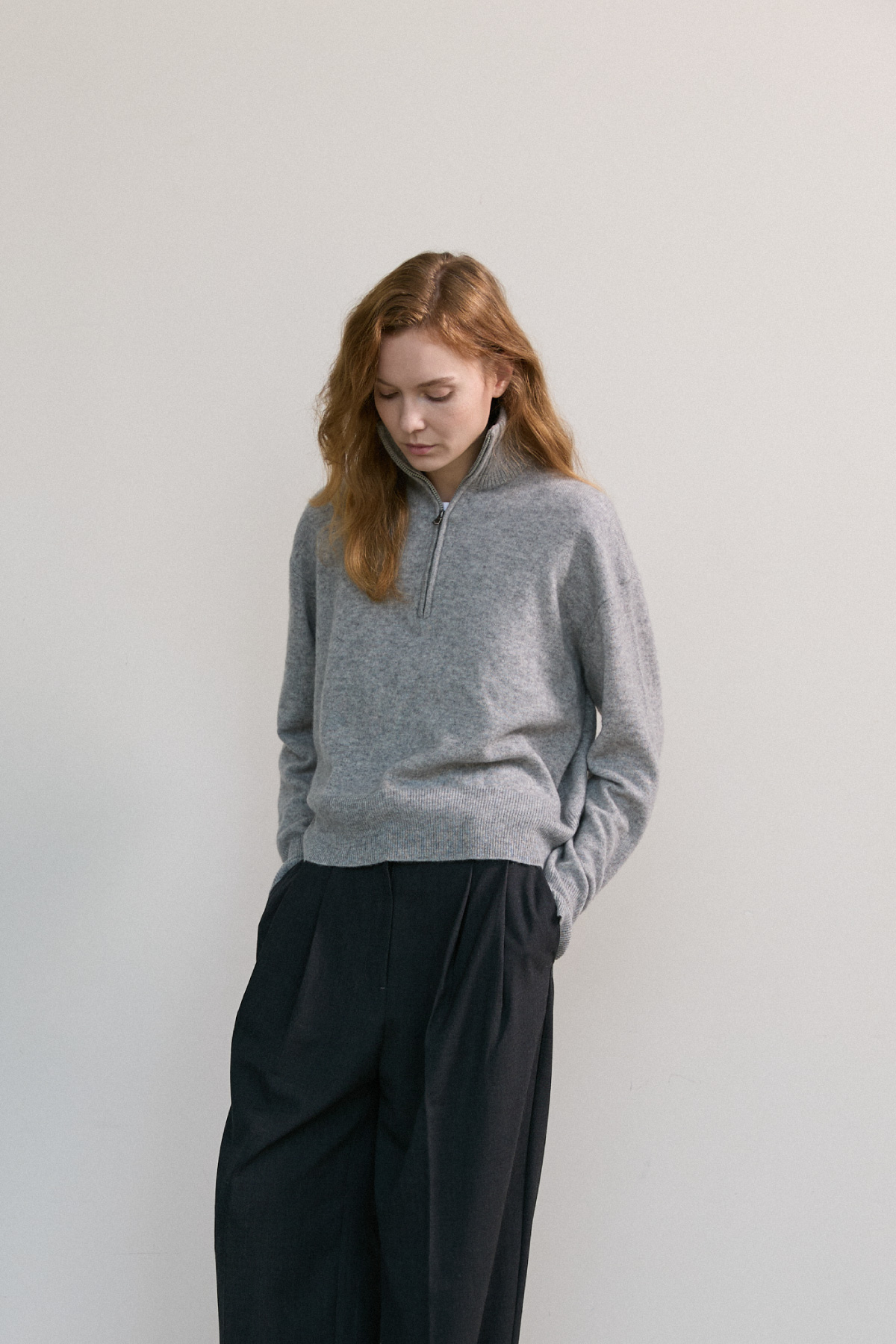 100%Premium Cashmere Half-Zip Turtleneck Knit_Grey 100% 프리미엄 캐시미어 반집업 터틀넥 니트_그레이