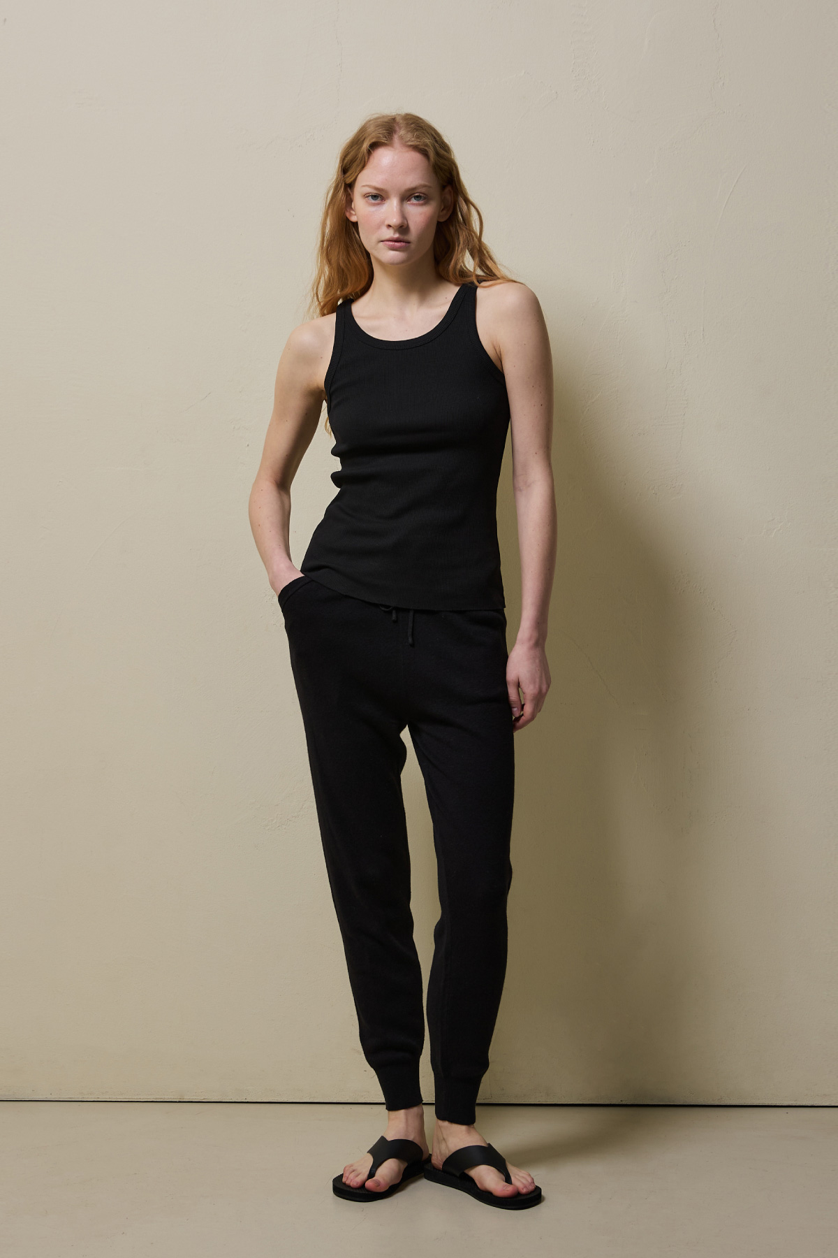 Cotton Rib Slim Sleeveless Top _ Black