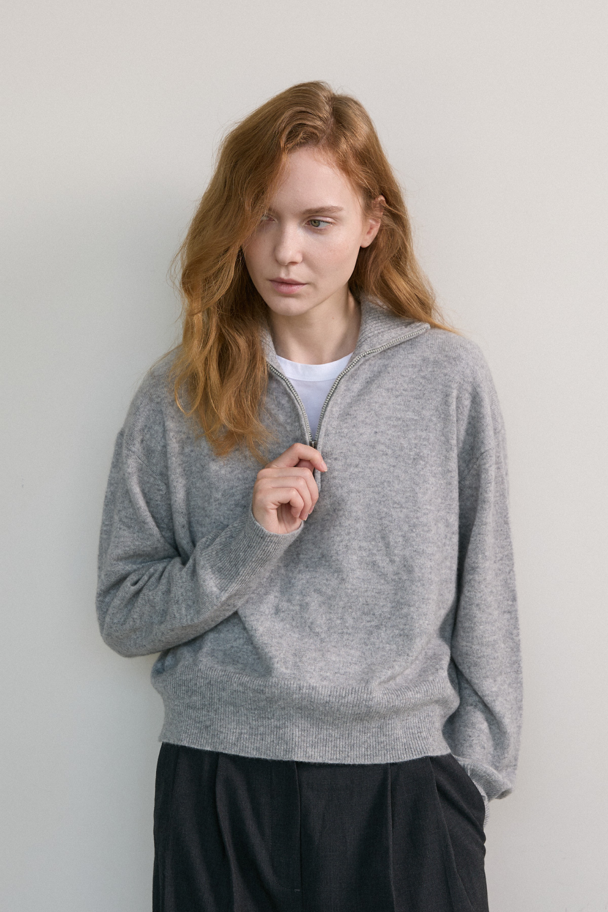 100%Premium Cashmere Half-Zip Turtleneck Knit_Grey 100% 프리미엄 캐시미어 반집업 터틀넥 니트_그레이