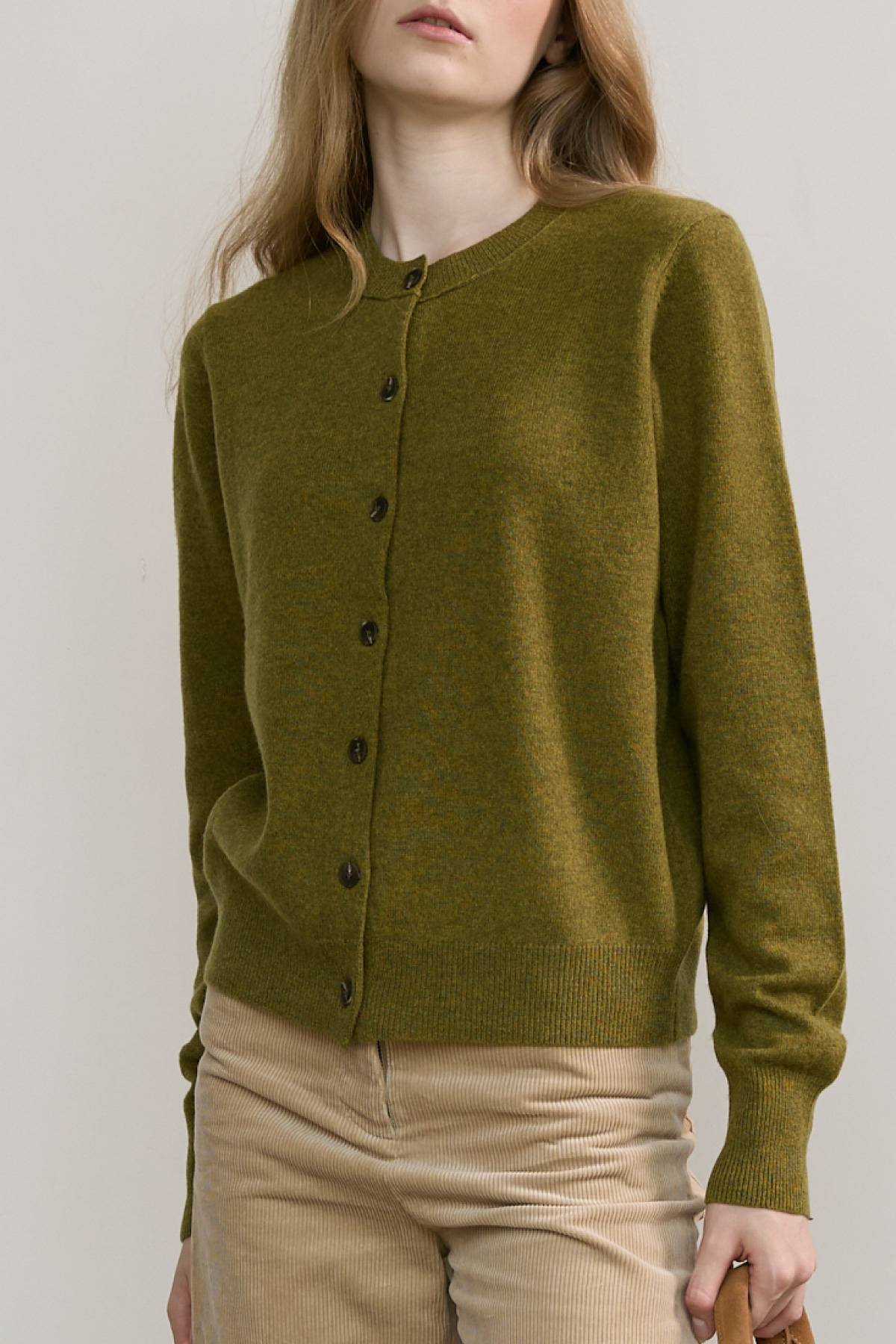 100% Merino Wool Basic Cardigan_Olive100% 메리노 울 베이직 가디건_올리브
