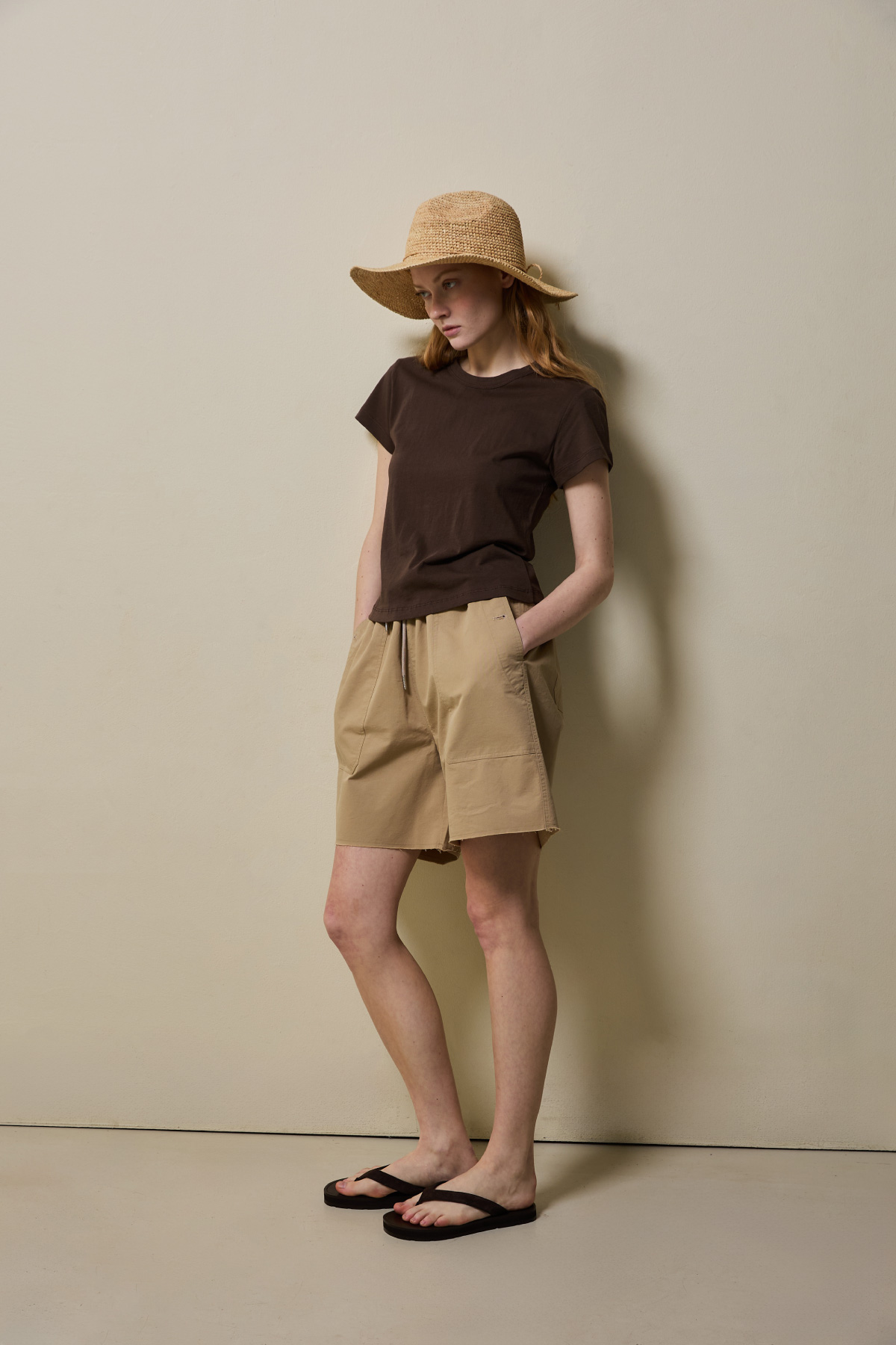 Cotton Basic Slim T-Shirt _ Soft Brown