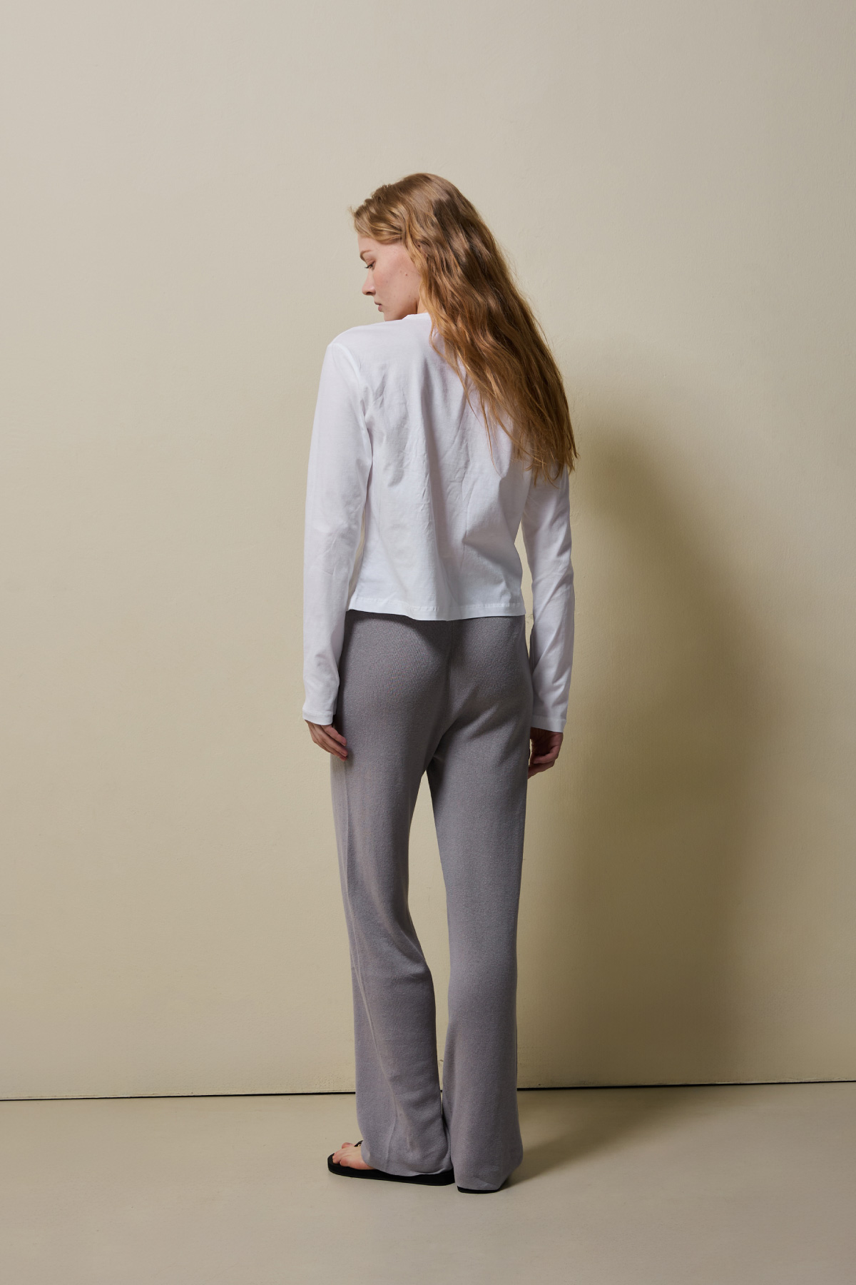 Cotton Basic Slim Long Sleeve T-Shirt _ White
