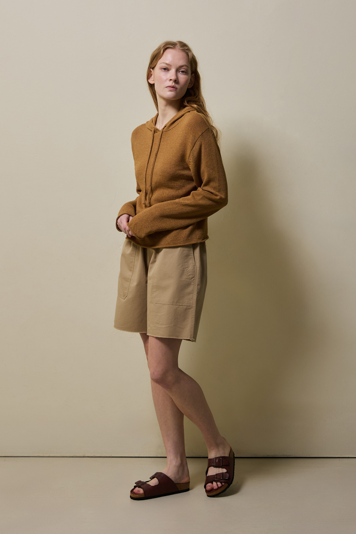 Airy Linen Blend Slim Knit Hoodie _ Camel Brown