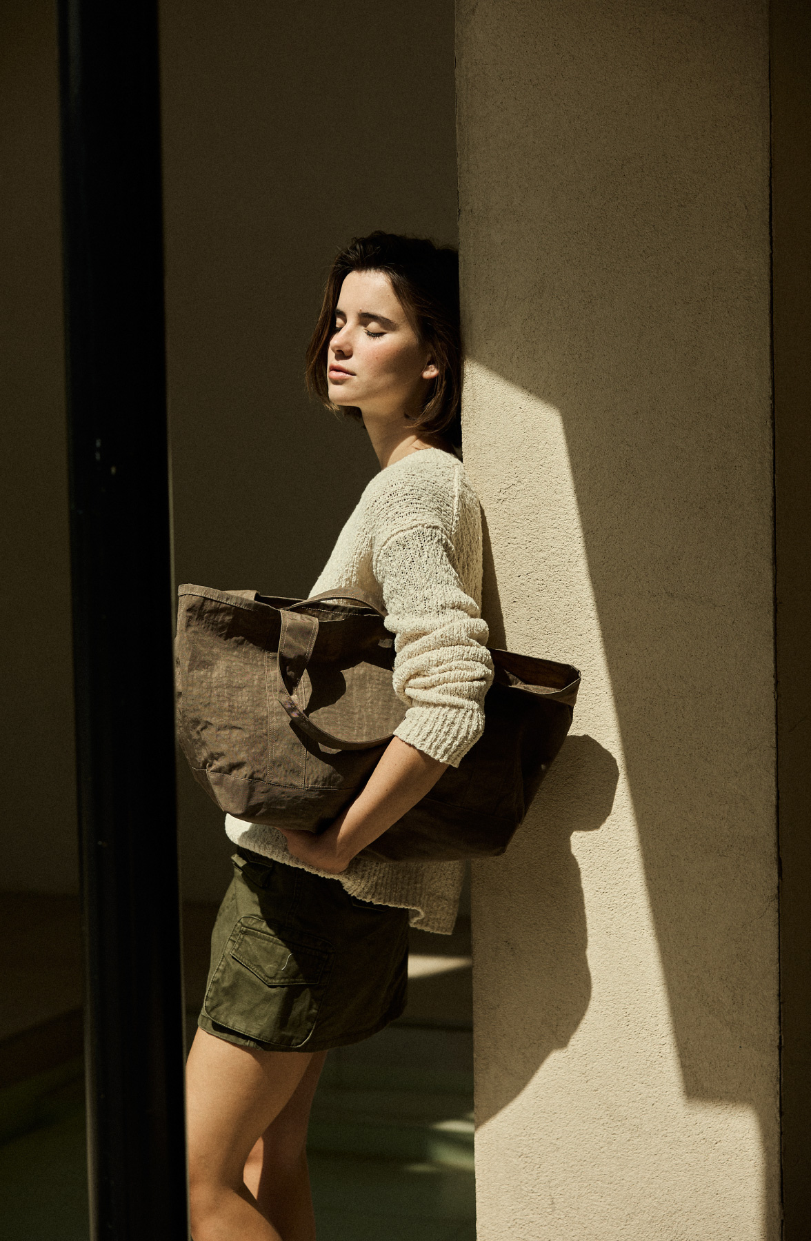 Lightweight Daily Tote Bag _ Deep Bronze Brown