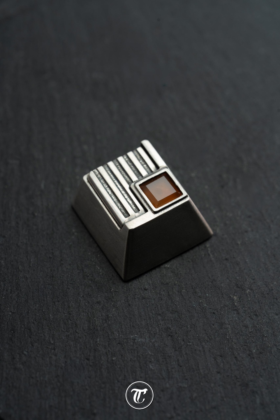 [ GB ] Crookey x Mono
