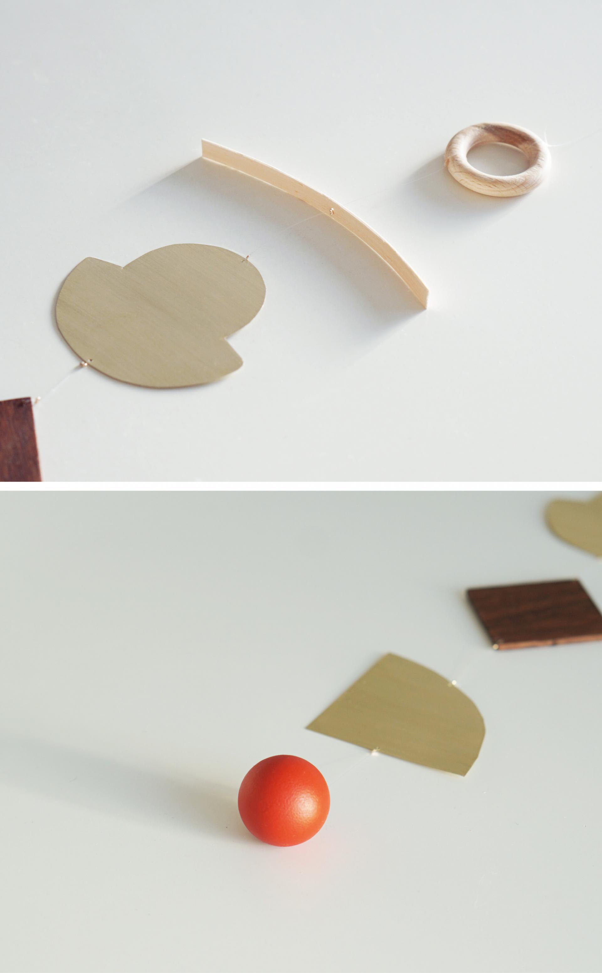Brown Building : fruitage mobile 열매모빌