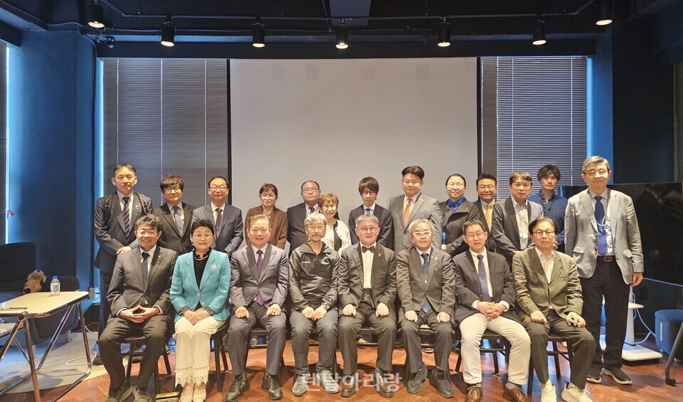 cd17457c4780f.jpg