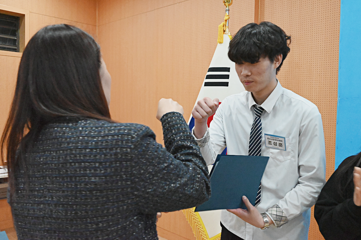 18b081807afce.png
