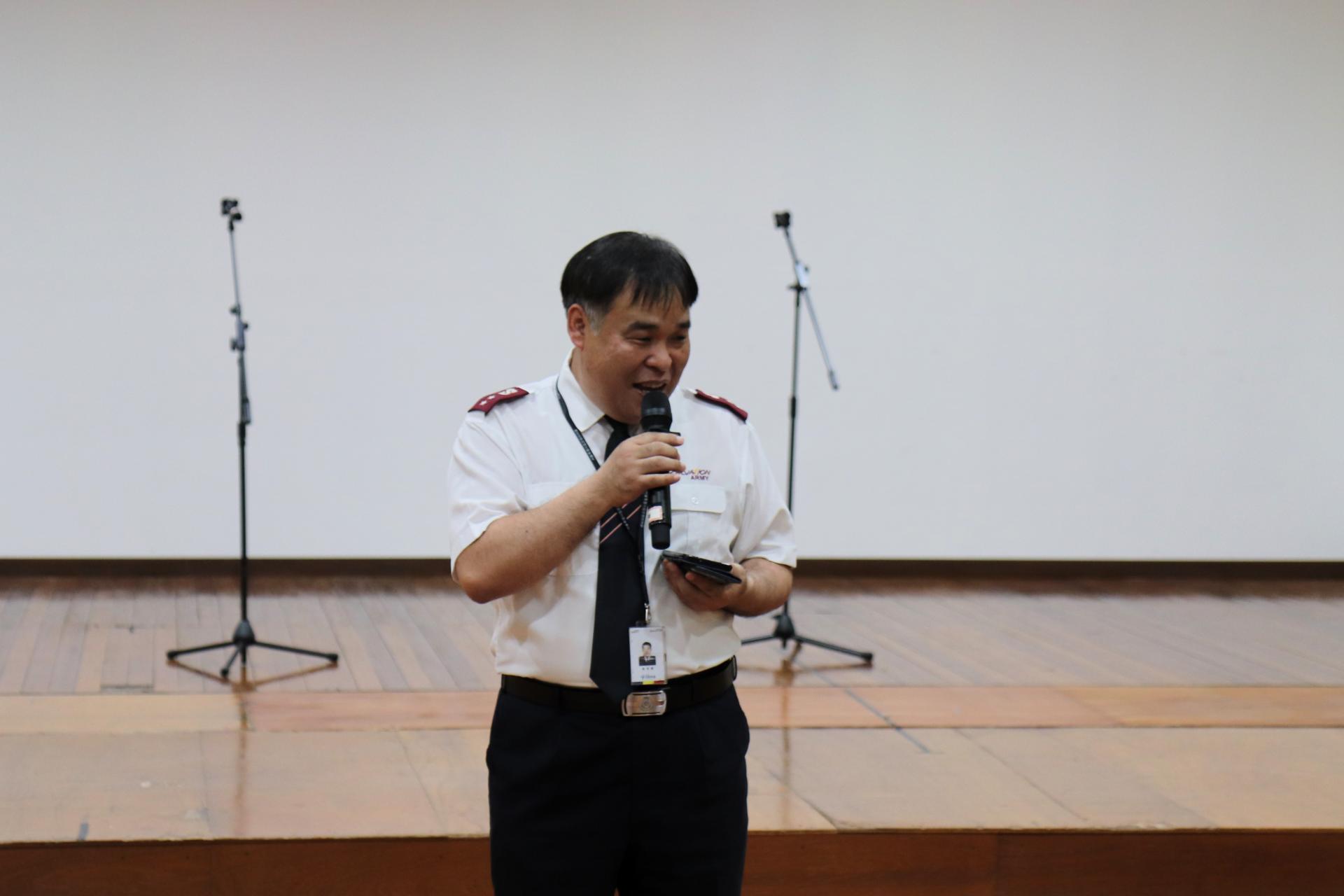 4037309ac927a.jpg