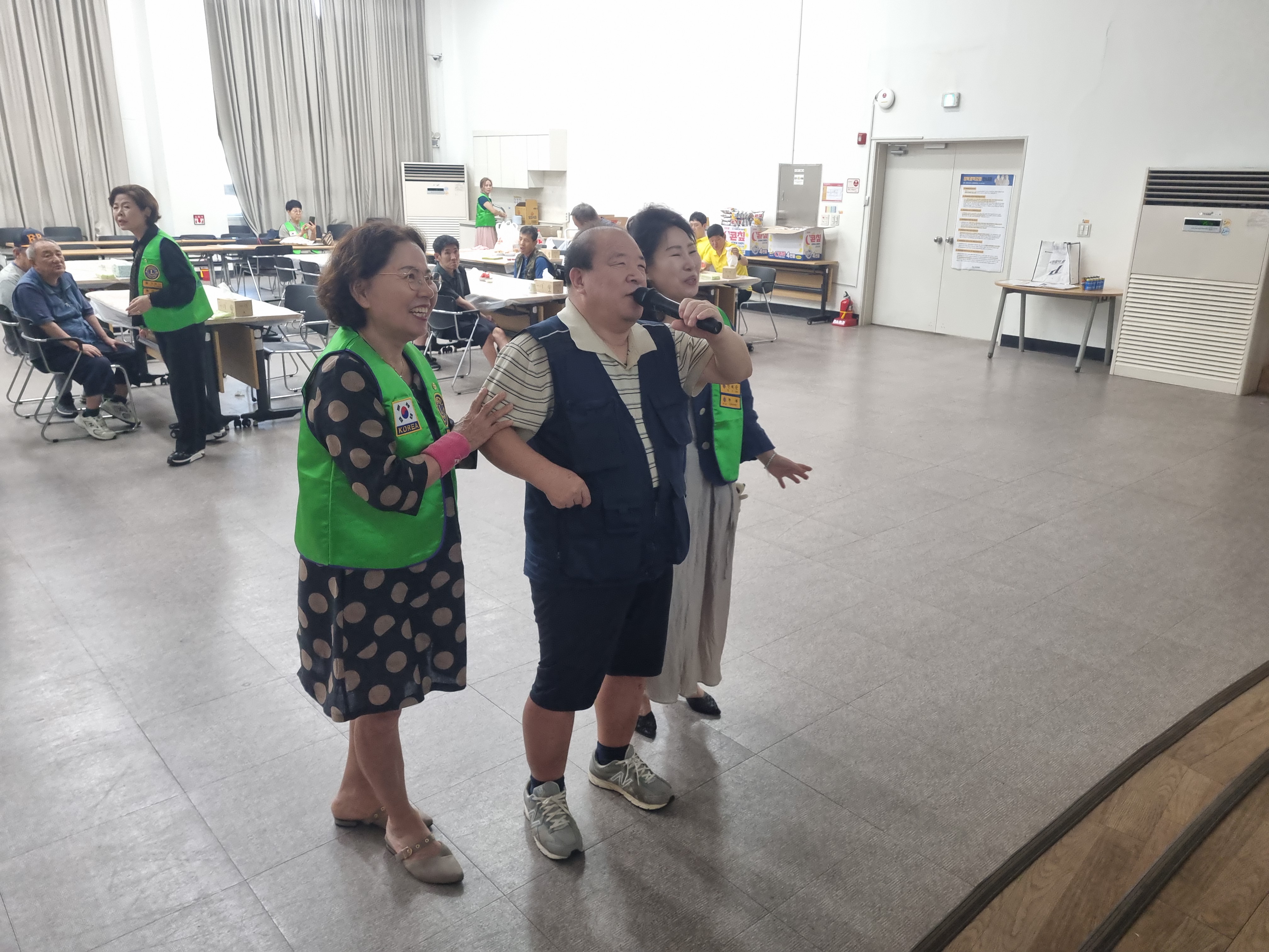 c9f389bee505f.jpg