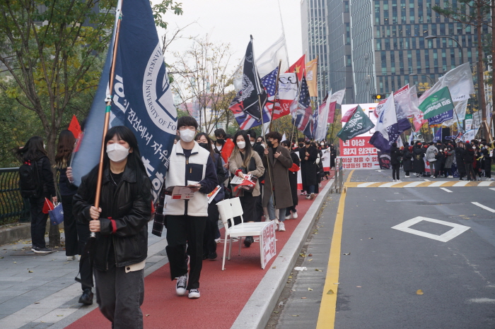 f7e1c9182c615.jpg