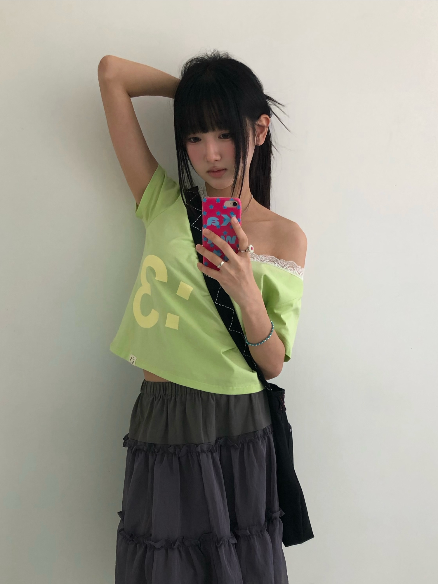 MEW LACE TRIMMING V NECK T-SHIRT_LIME