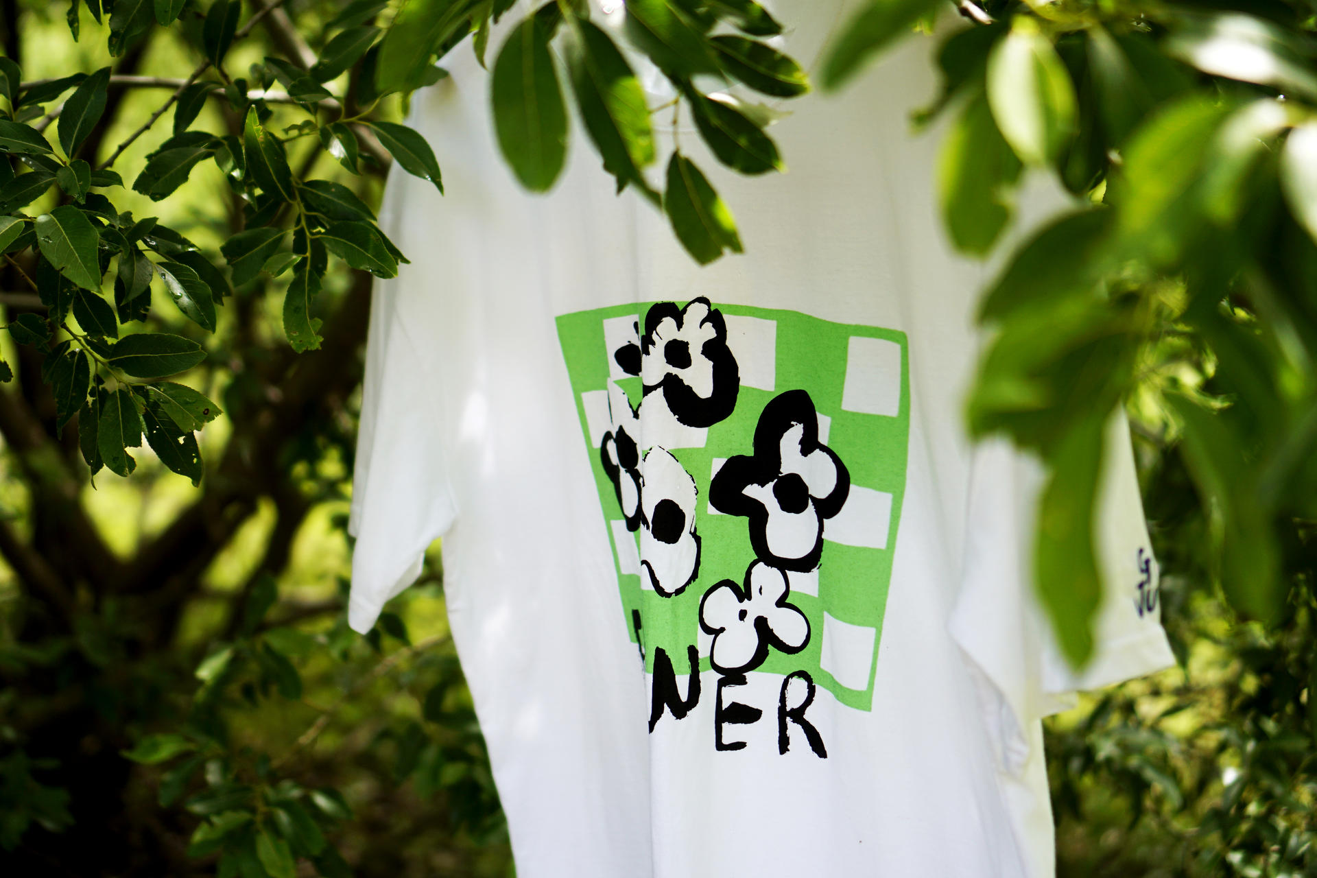 그레이쥬스 오리지널 아트 티셔츠 꽃 녹색 모자이크