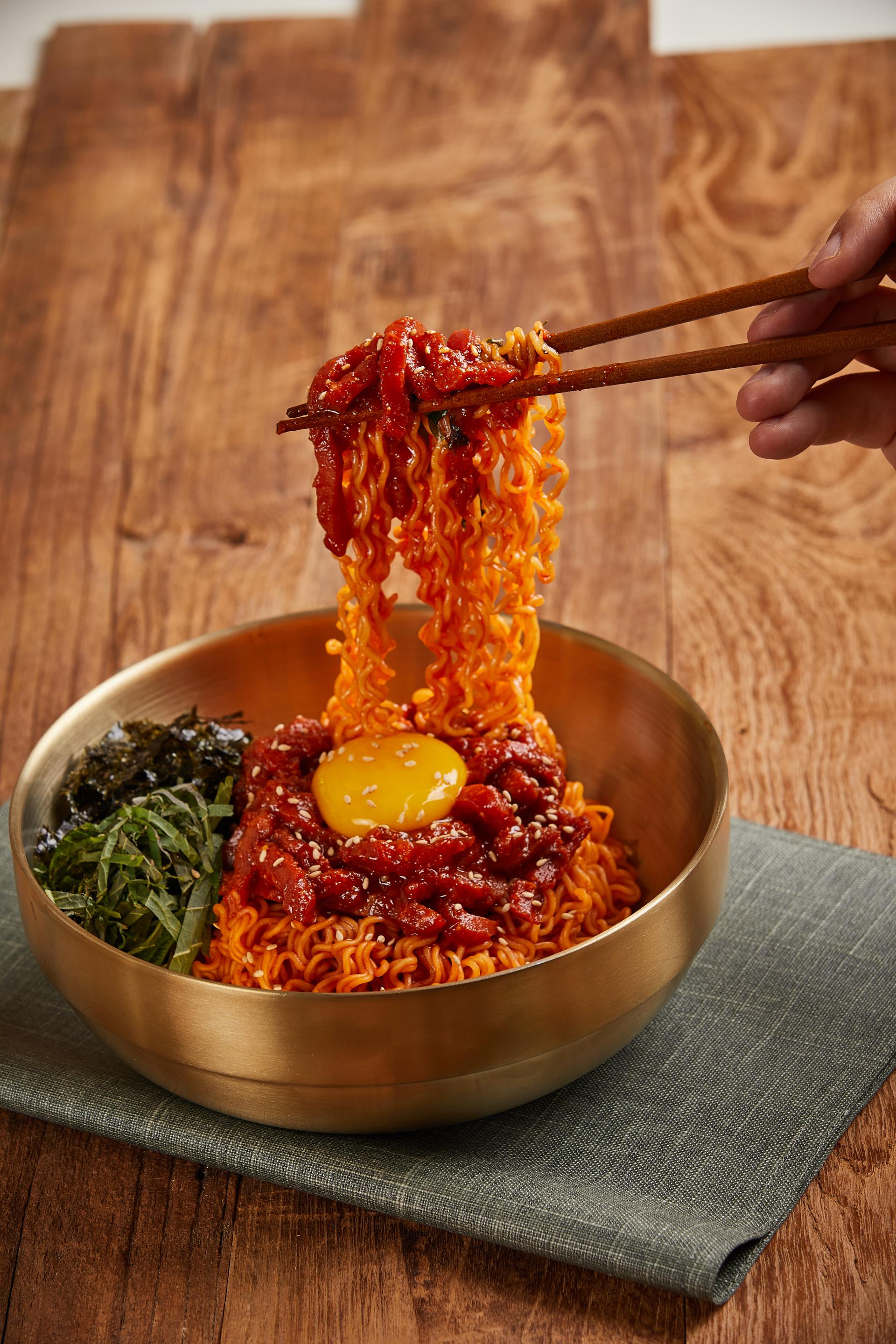 육회 비빔라면