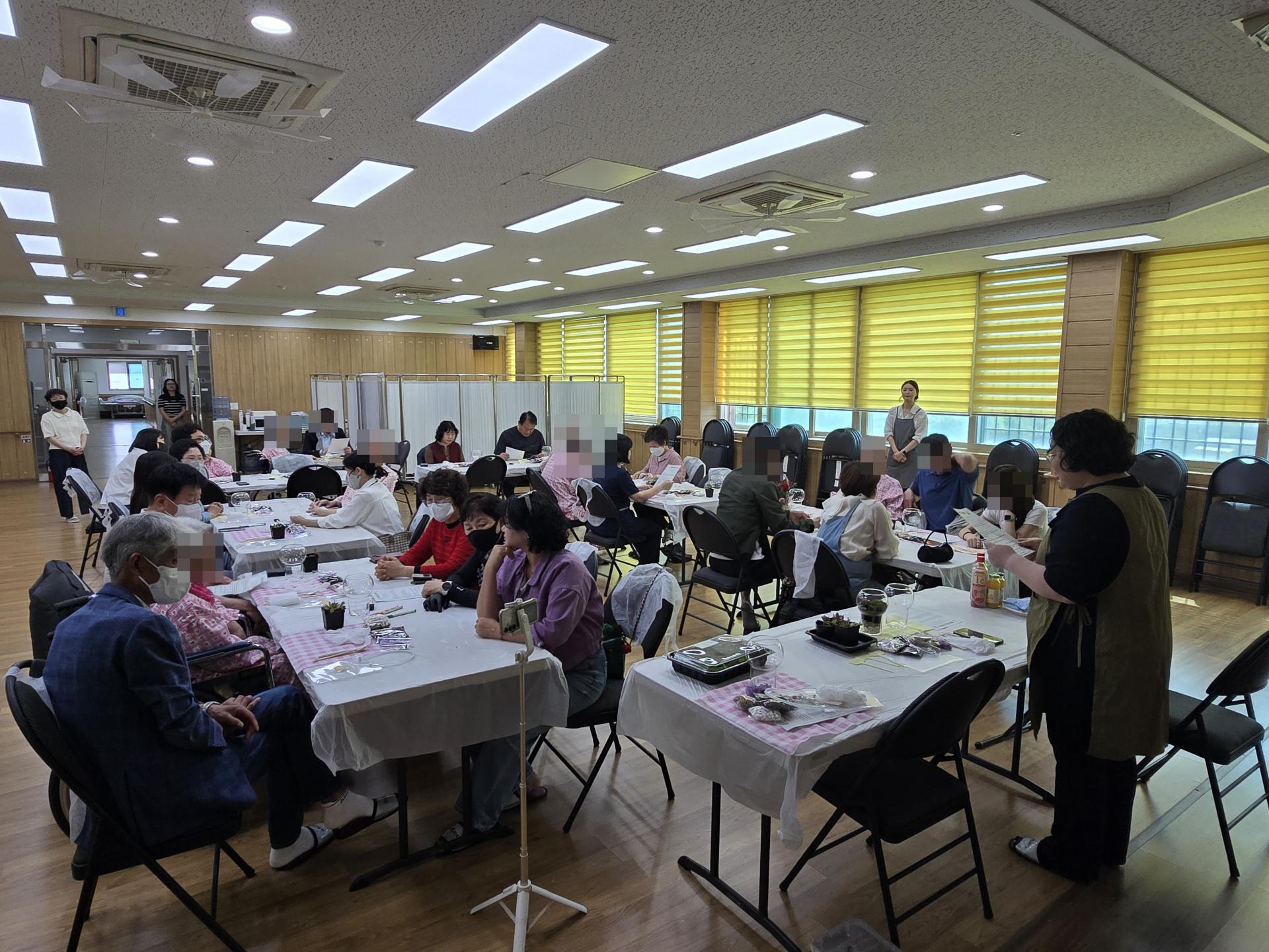 ba0bdec8616d2.jpg