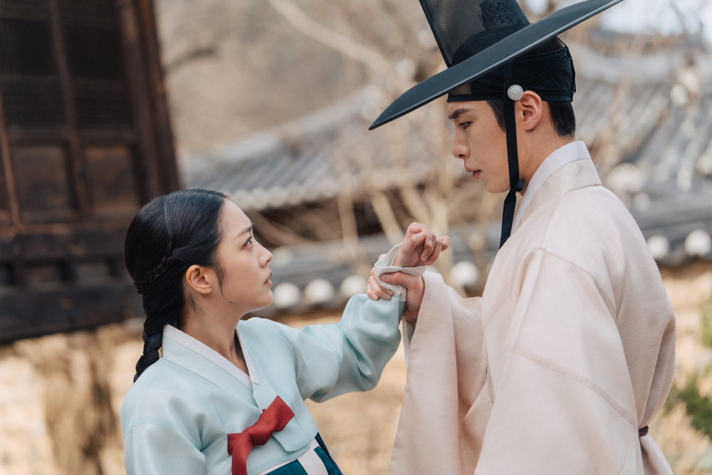 넷플릭스 '탄금: 금을 삼키다' 공개