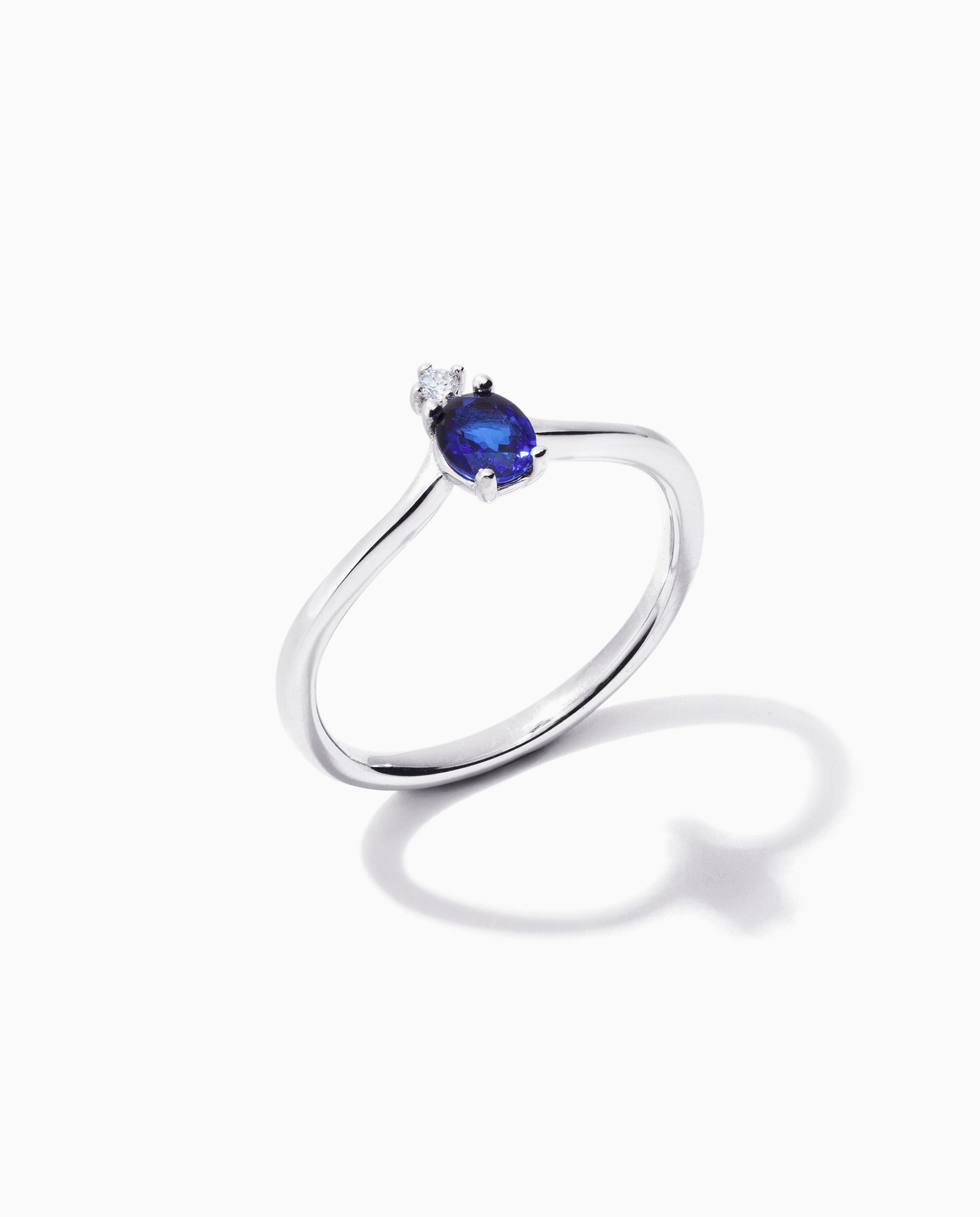 SOVEREIGN BLUE TIARA RING 925