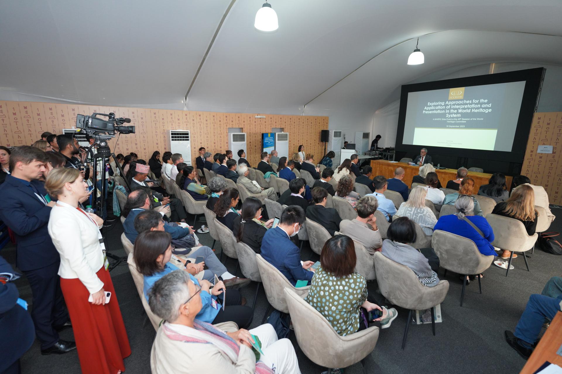 Visitors at the side event