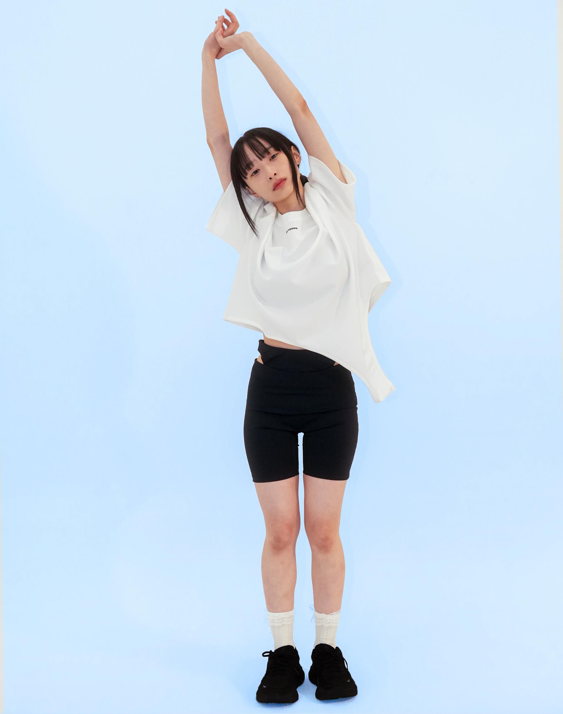 Curve Overlay Top White