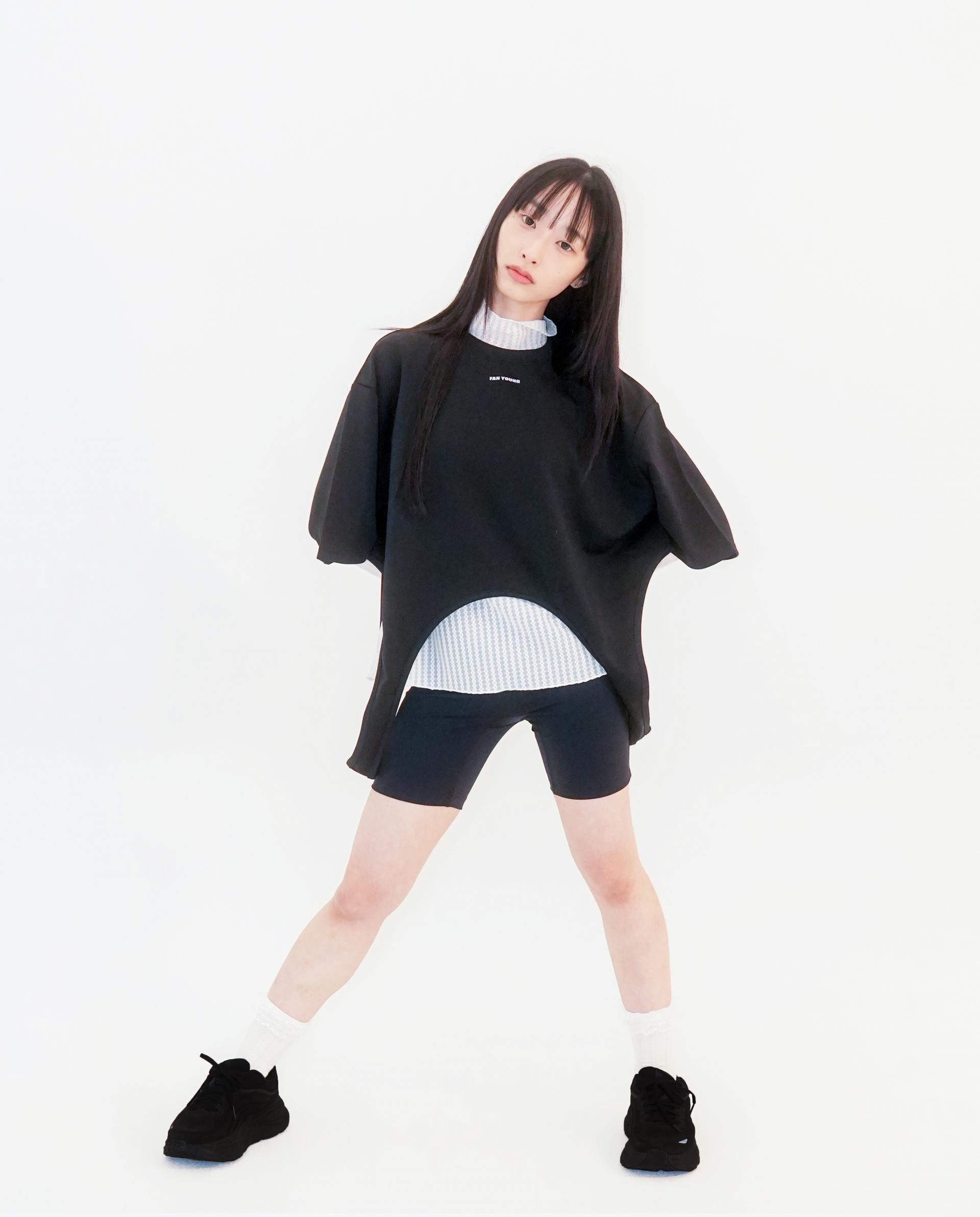 Dual Curve Overlay Top Black