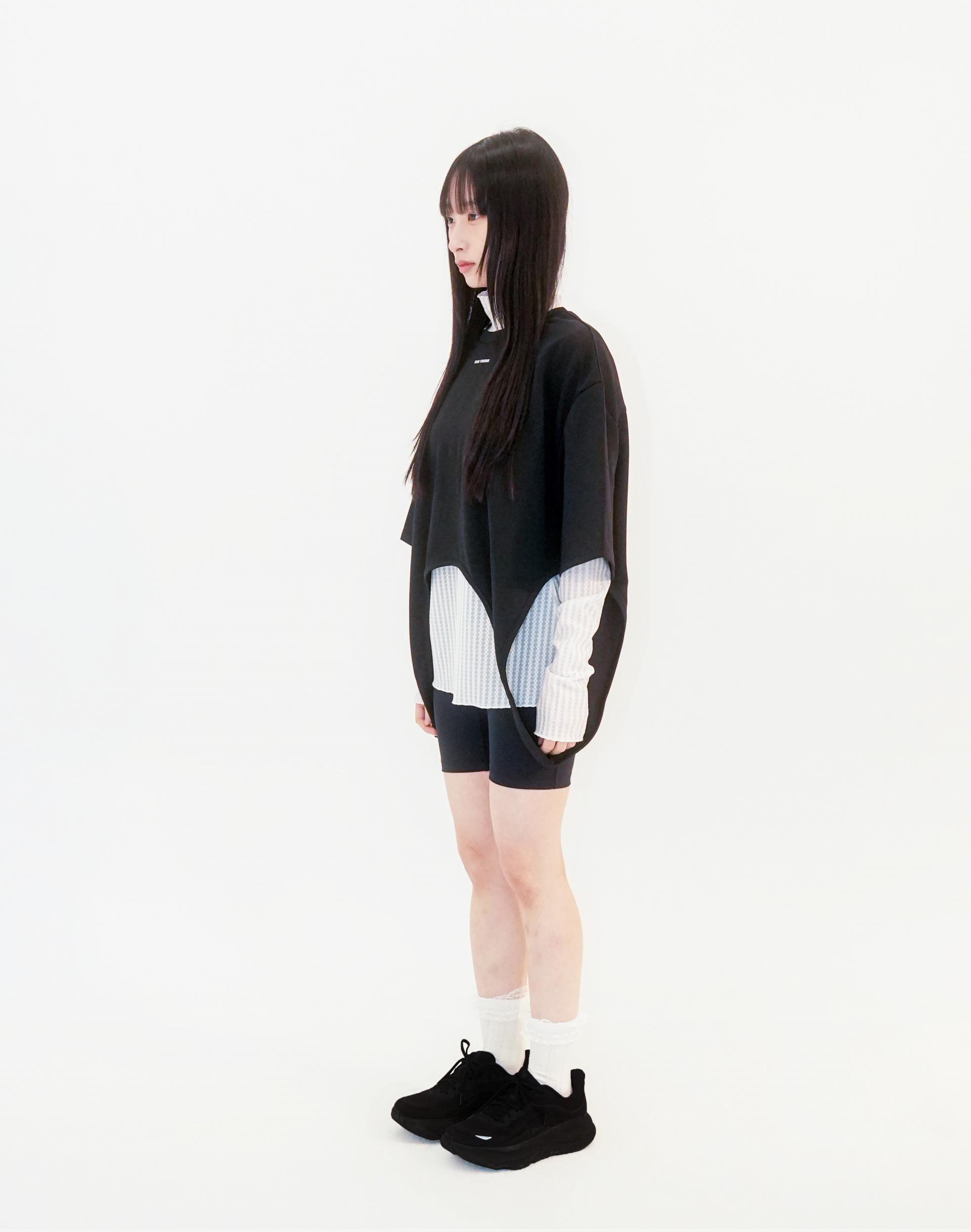Dual Curve Overlay Top Black