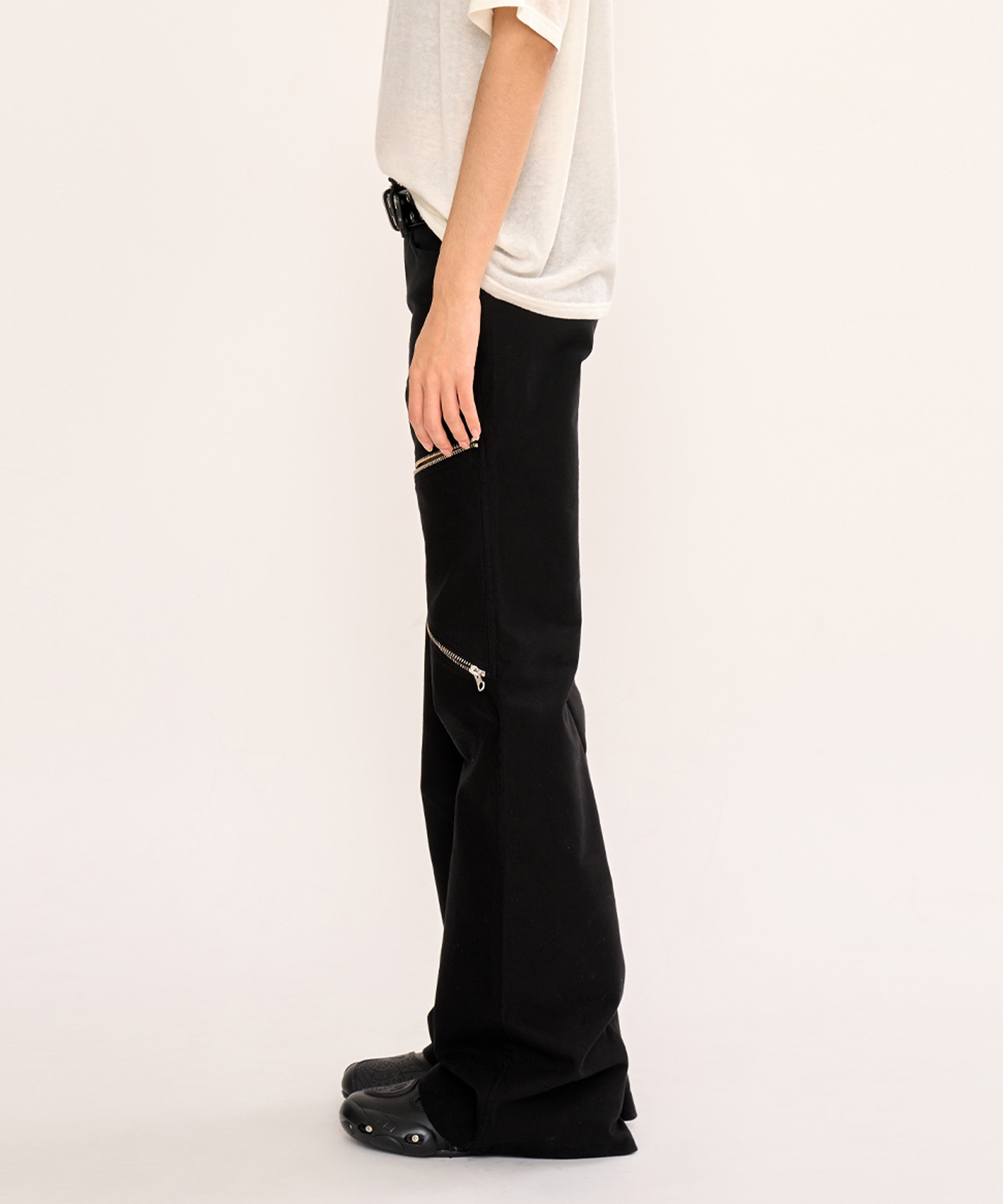 Damaged Bootcut Pant