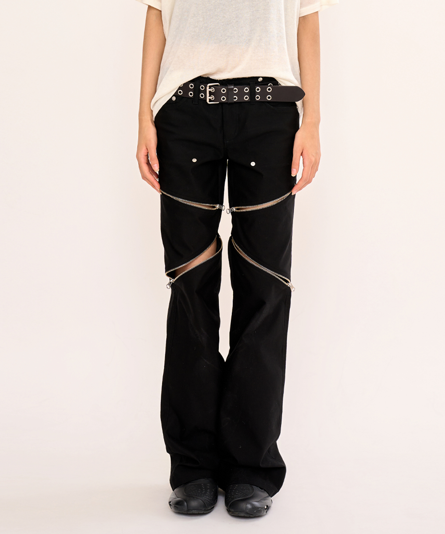 Damaged Bootcut Pant