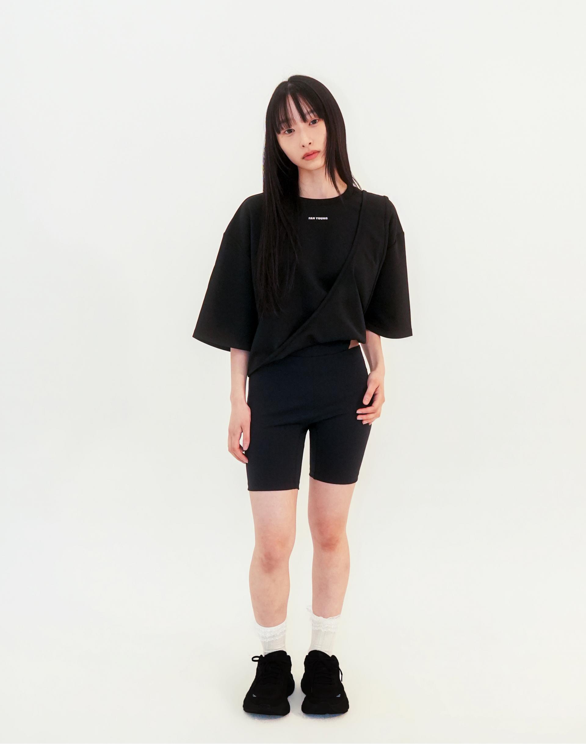 Curve Overlay Top Black