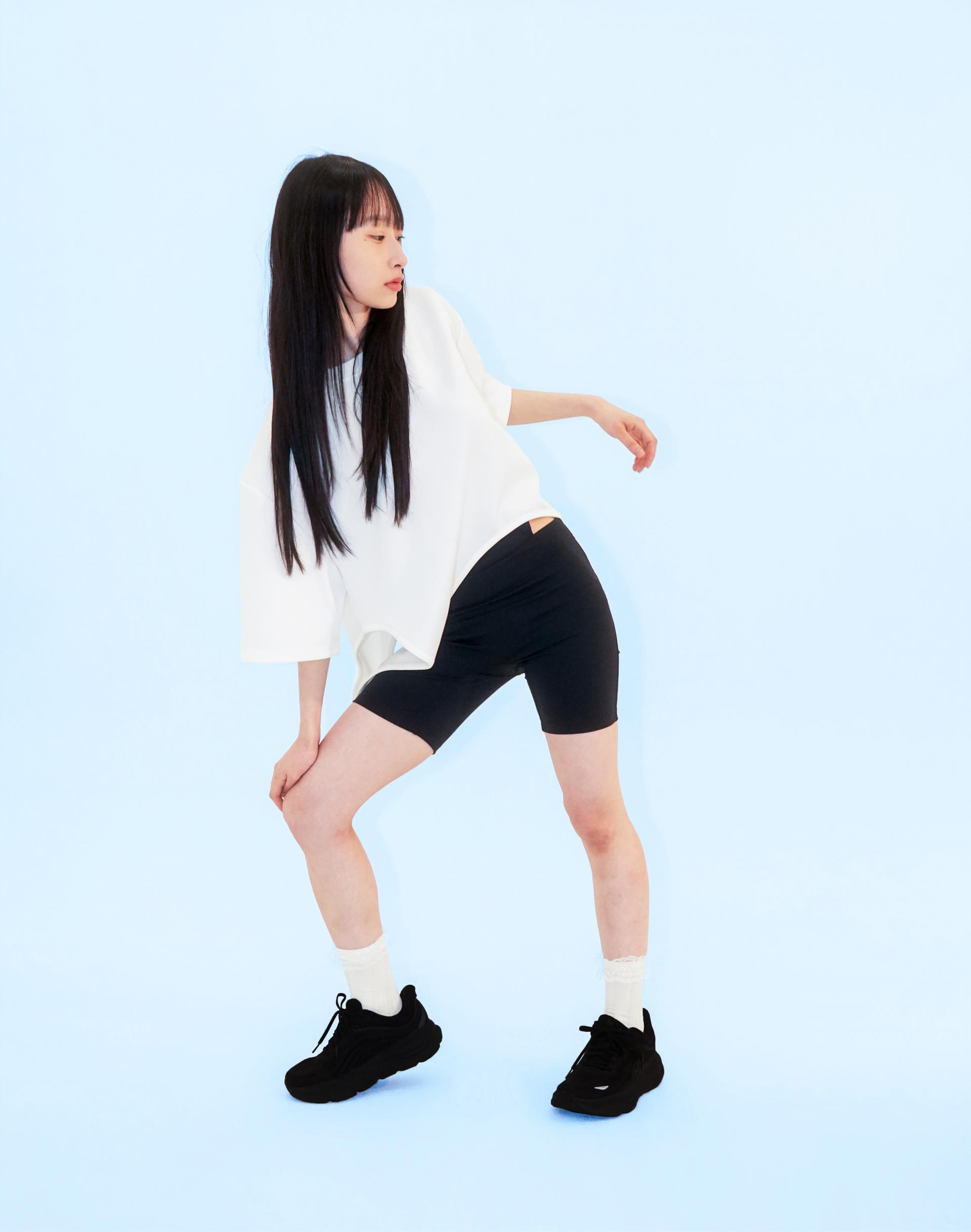 Dual Curve Overlay Top White