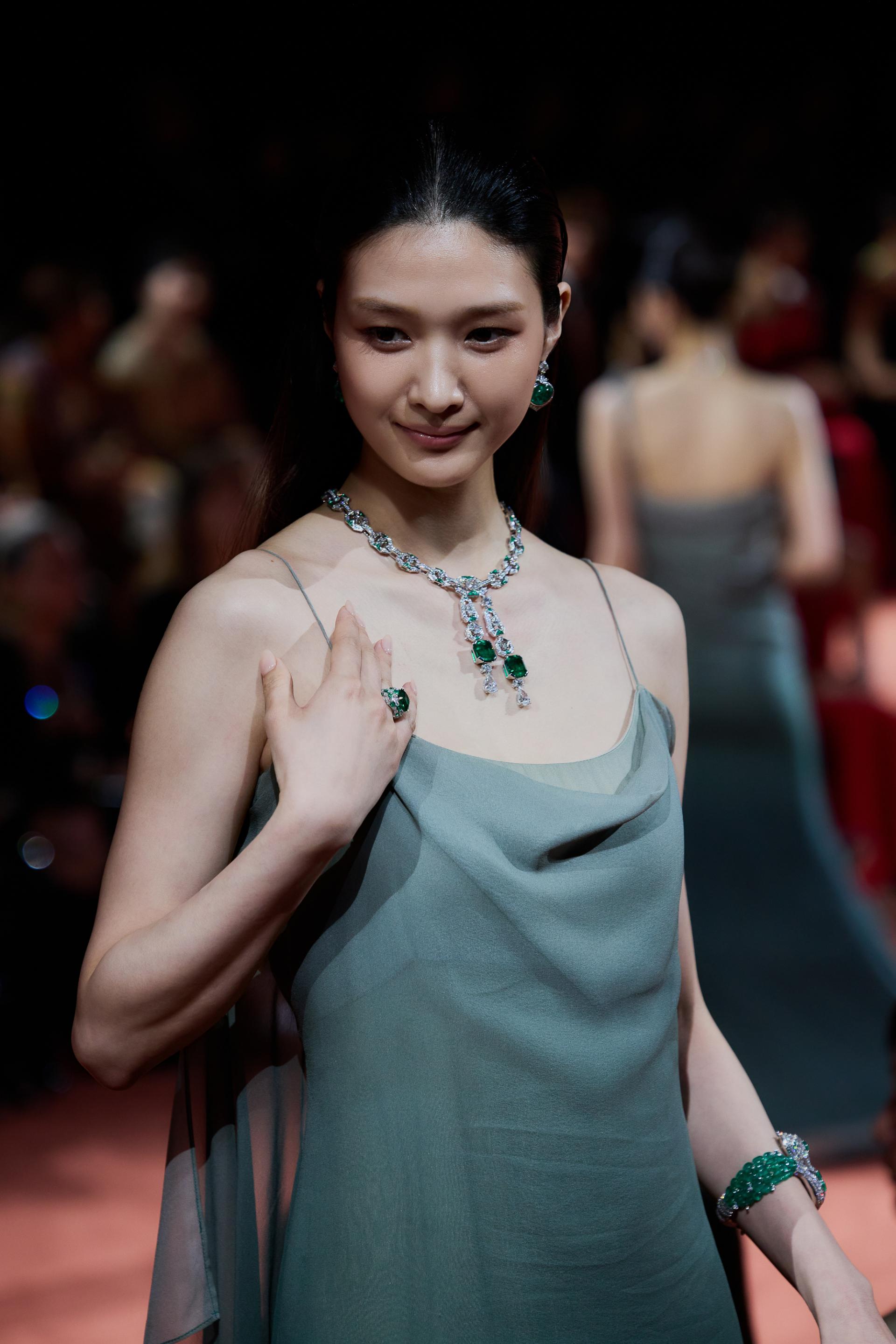 07c48a7a4c605.jpg