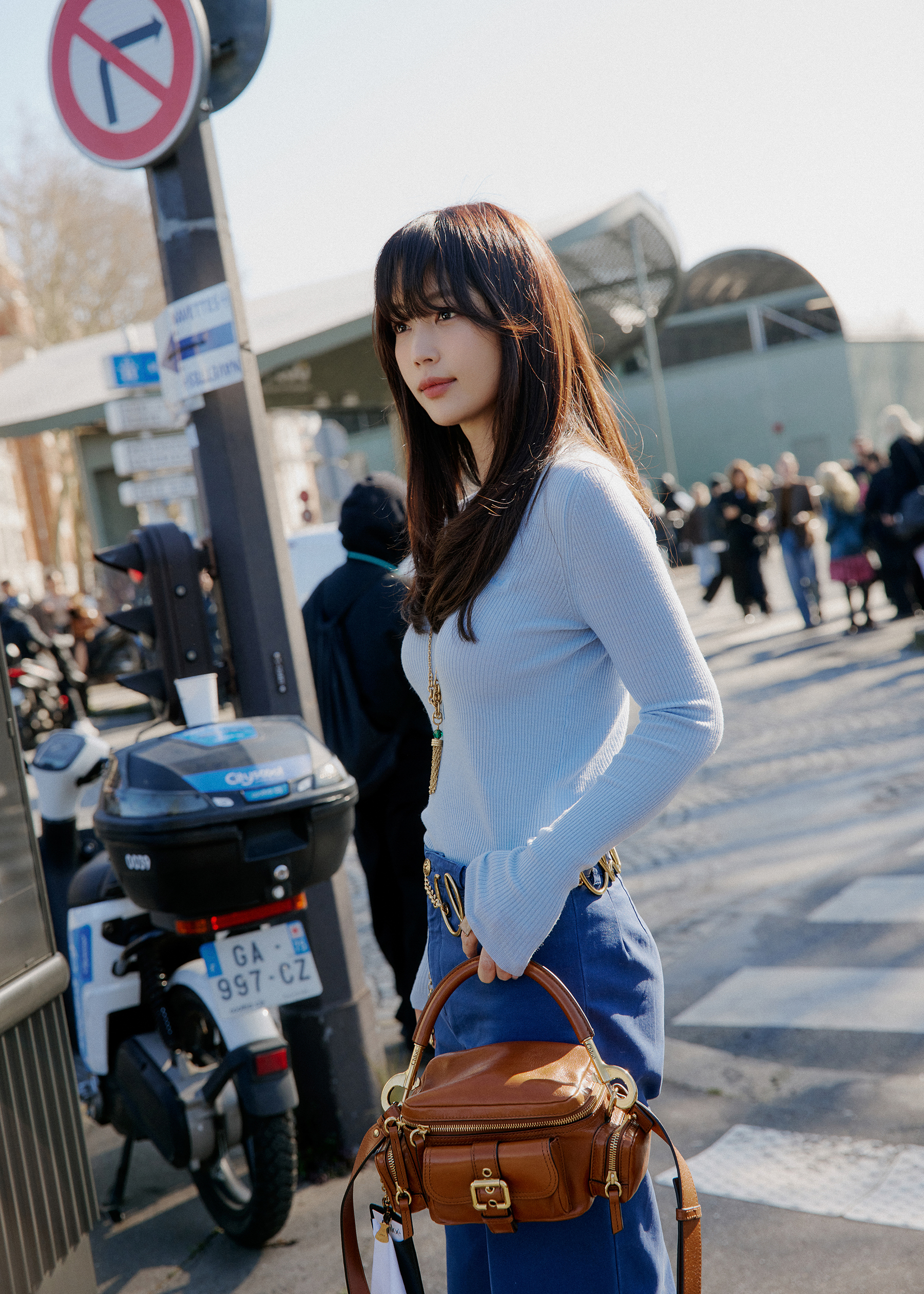 5023697237da7.jpg