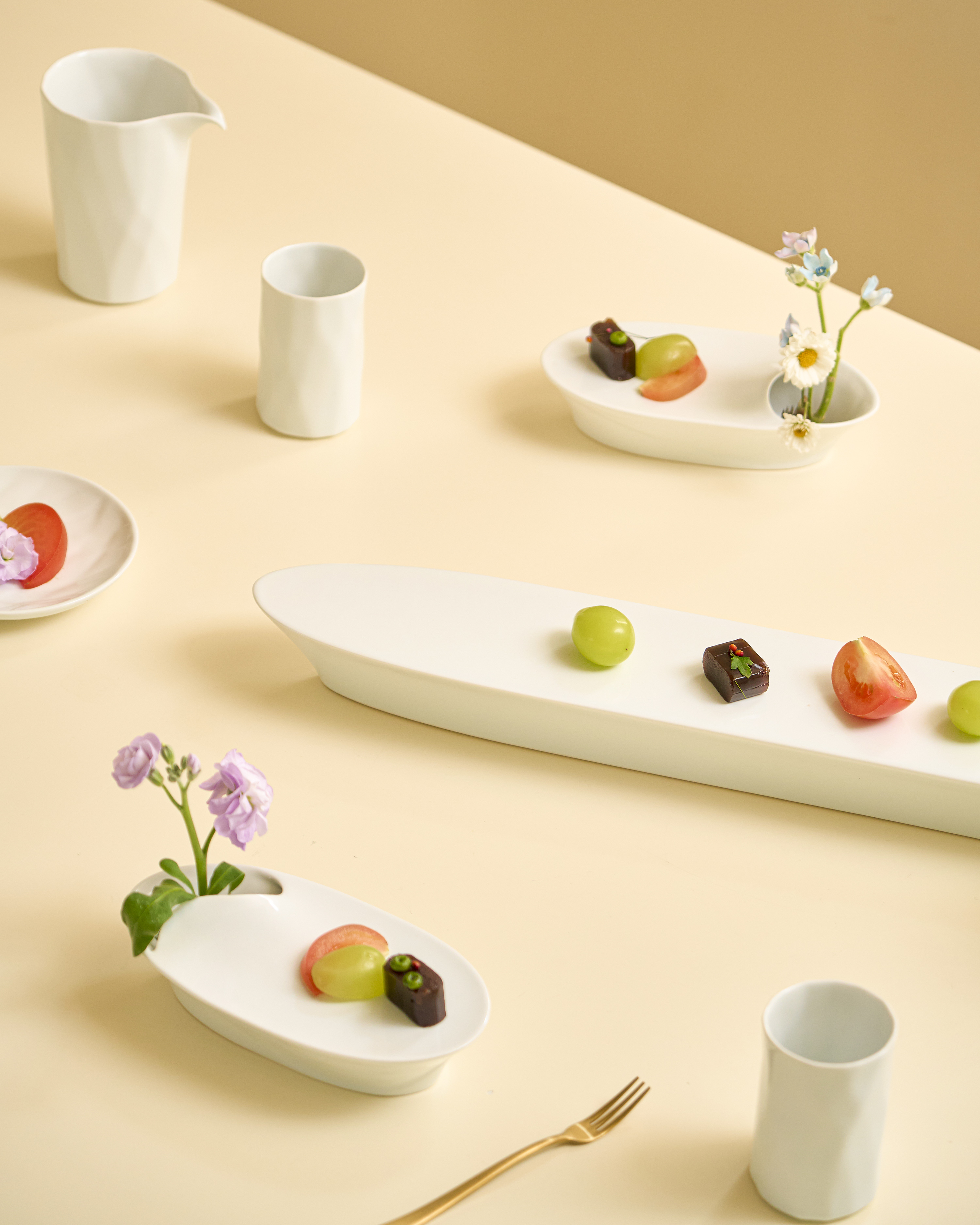 Pond D Vase & Centerpiece Plate