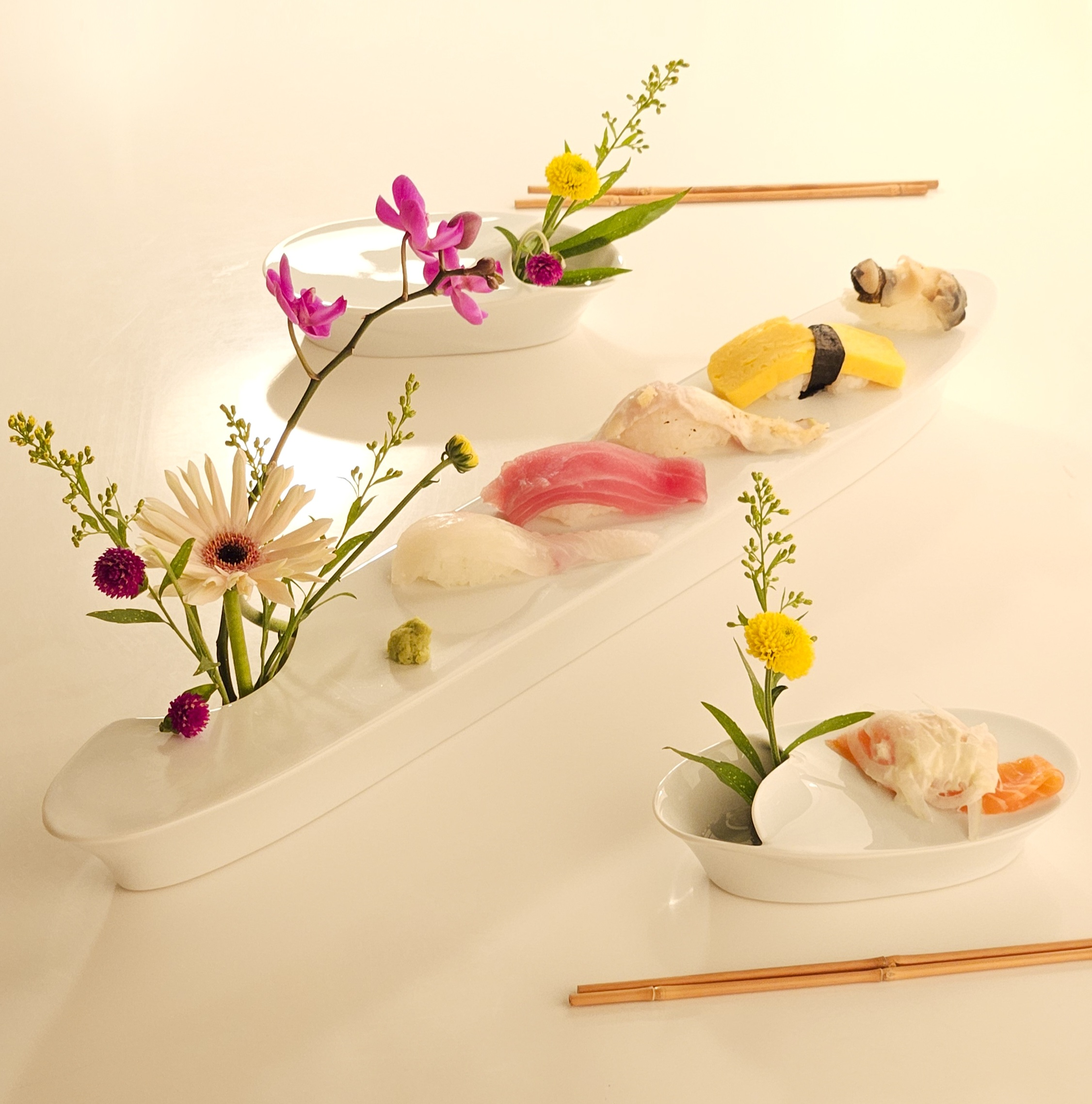 Pond D Vase & Centerpiece Plate