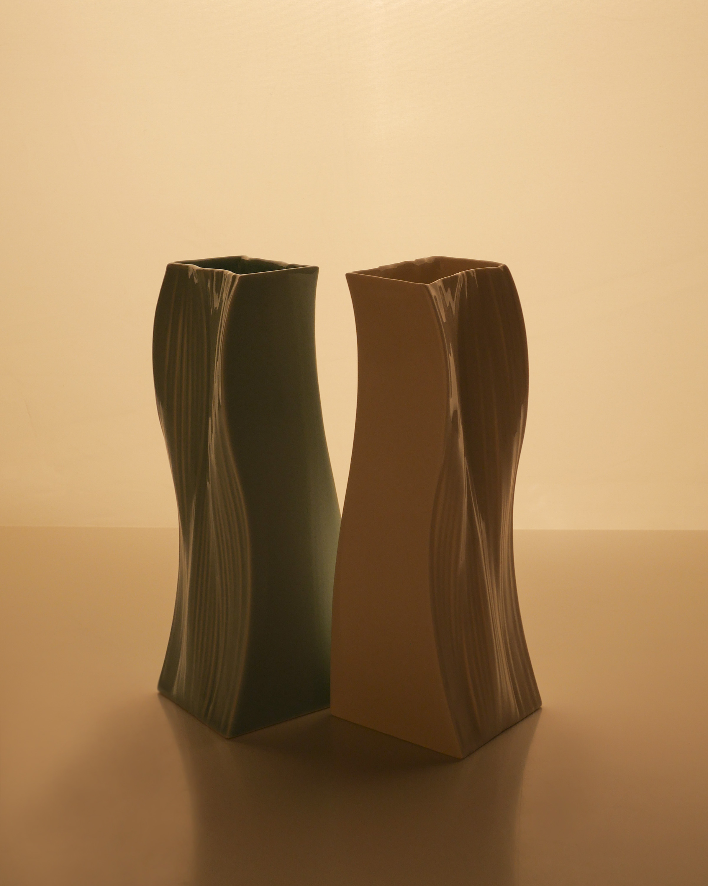 Billow Vase H
