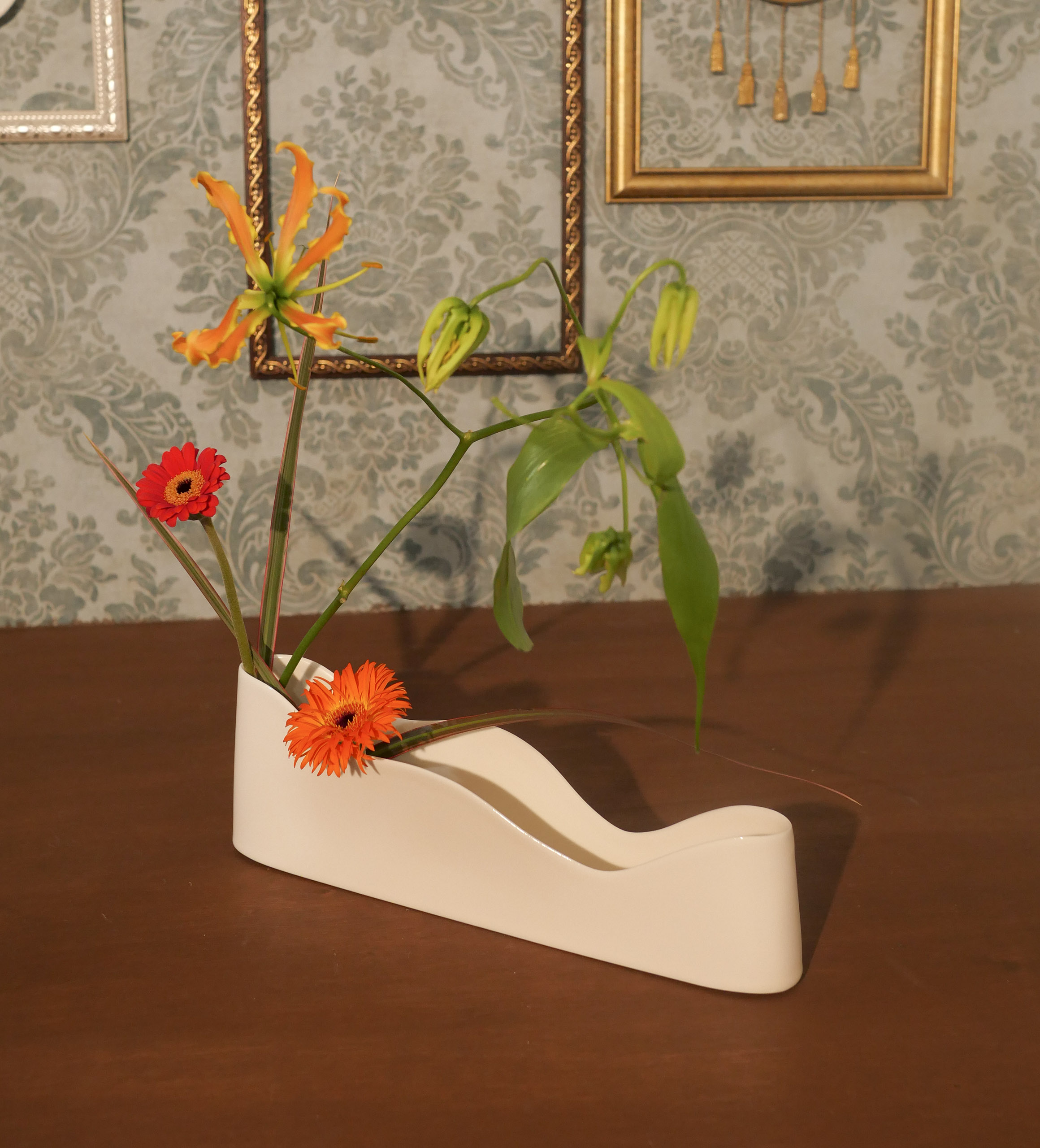 Wave Vase H