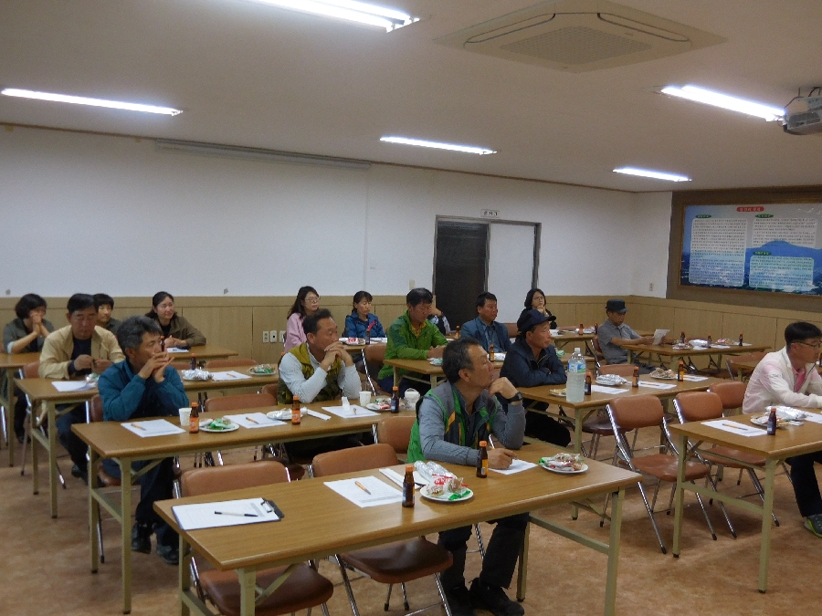 f4dc80e9a2645.jpg