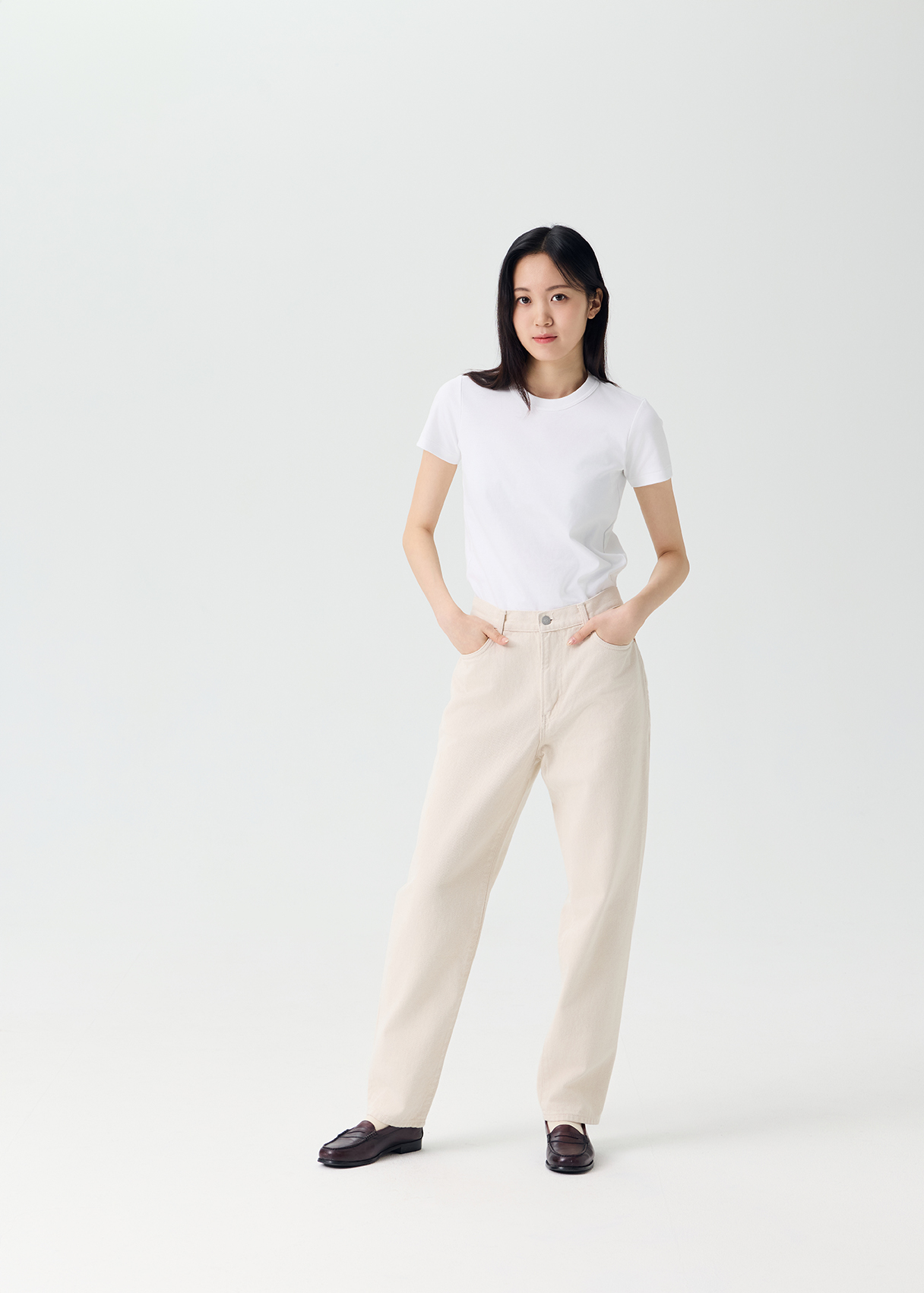 LOT. 026 Hollywood Slims Off White 28size