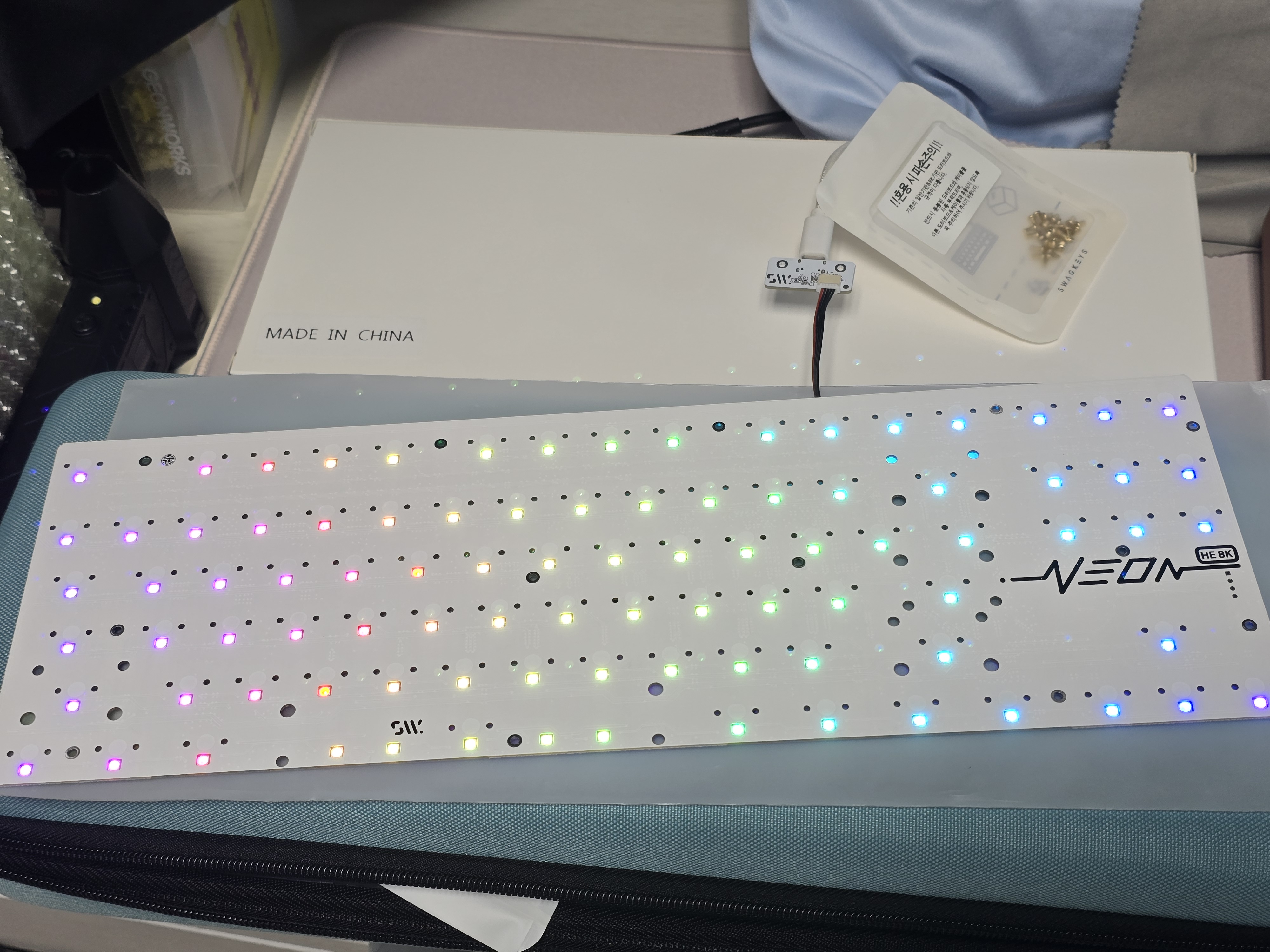 キーボード Swagkeys transitition lite NEON 8K HE Swagkeys transitition lite NEON 8K HE 【公式通販】