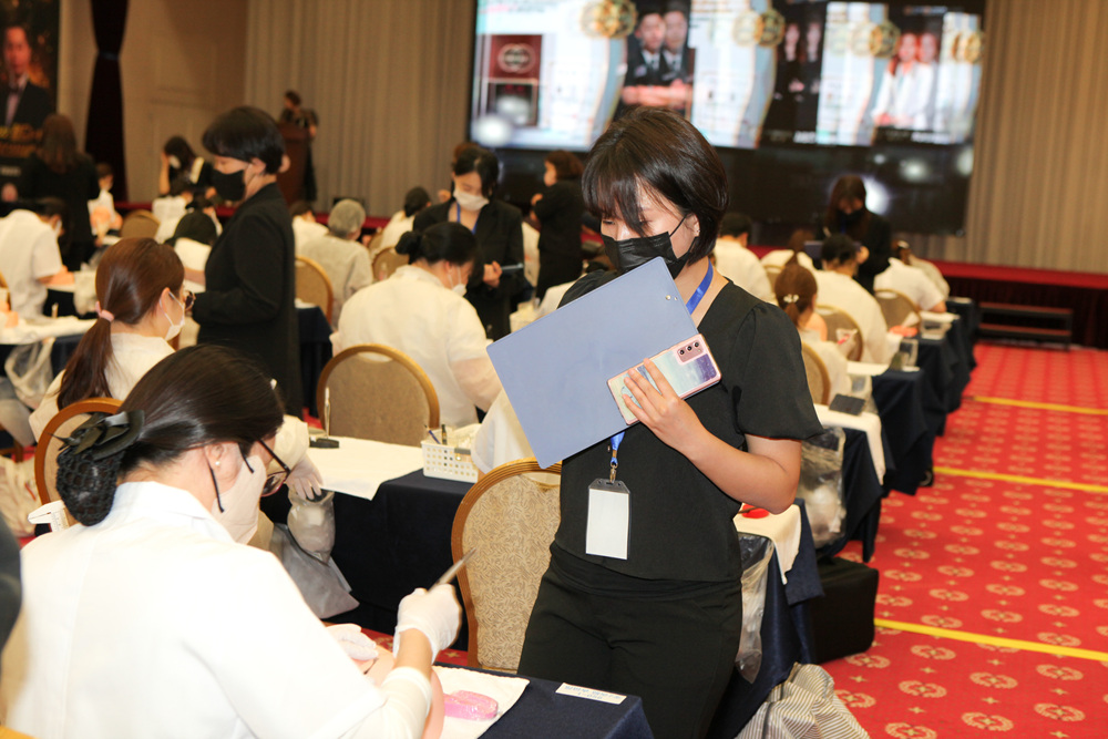 adc1a5df8887b.jpg