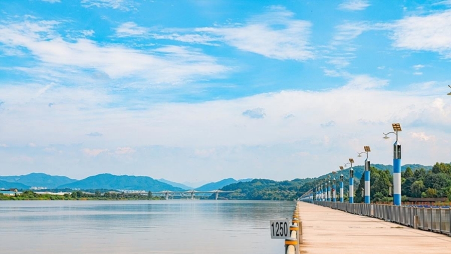 활옥동굴(11~15 ℃ 서늘해요)+동굴 카약체험+중앙탑 사적공원+탄금호 무지개길+충주아쿠아리움+괴산 선유동 계곡