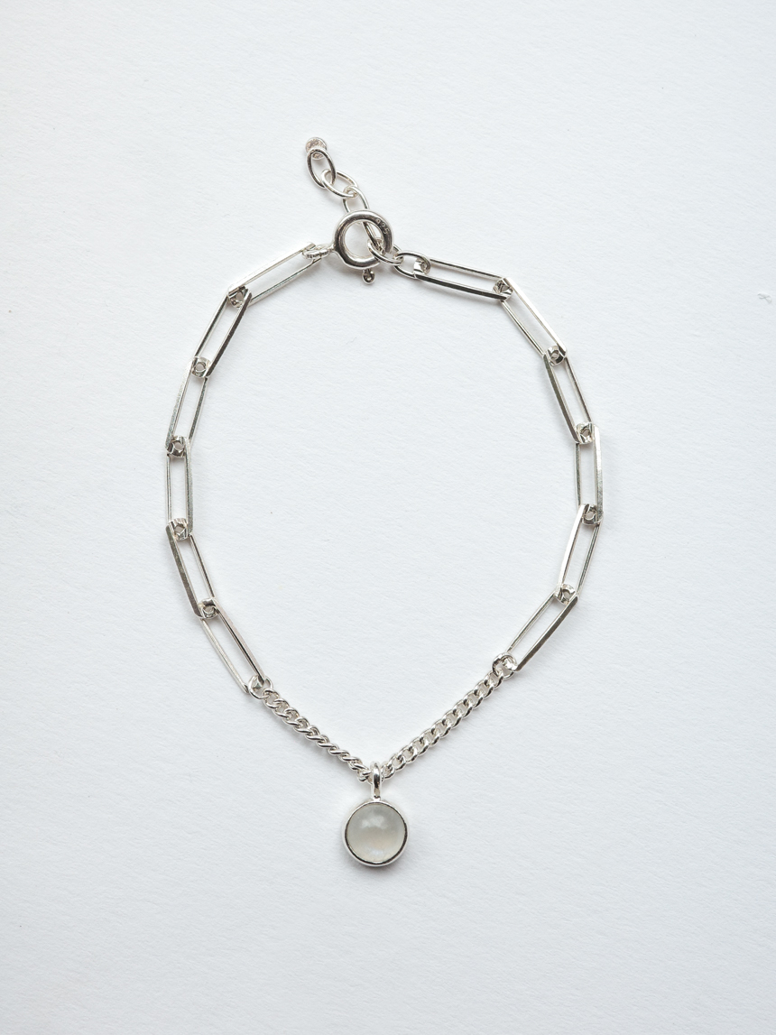 BGR90 'Luna Link' 문스톤 팔찌