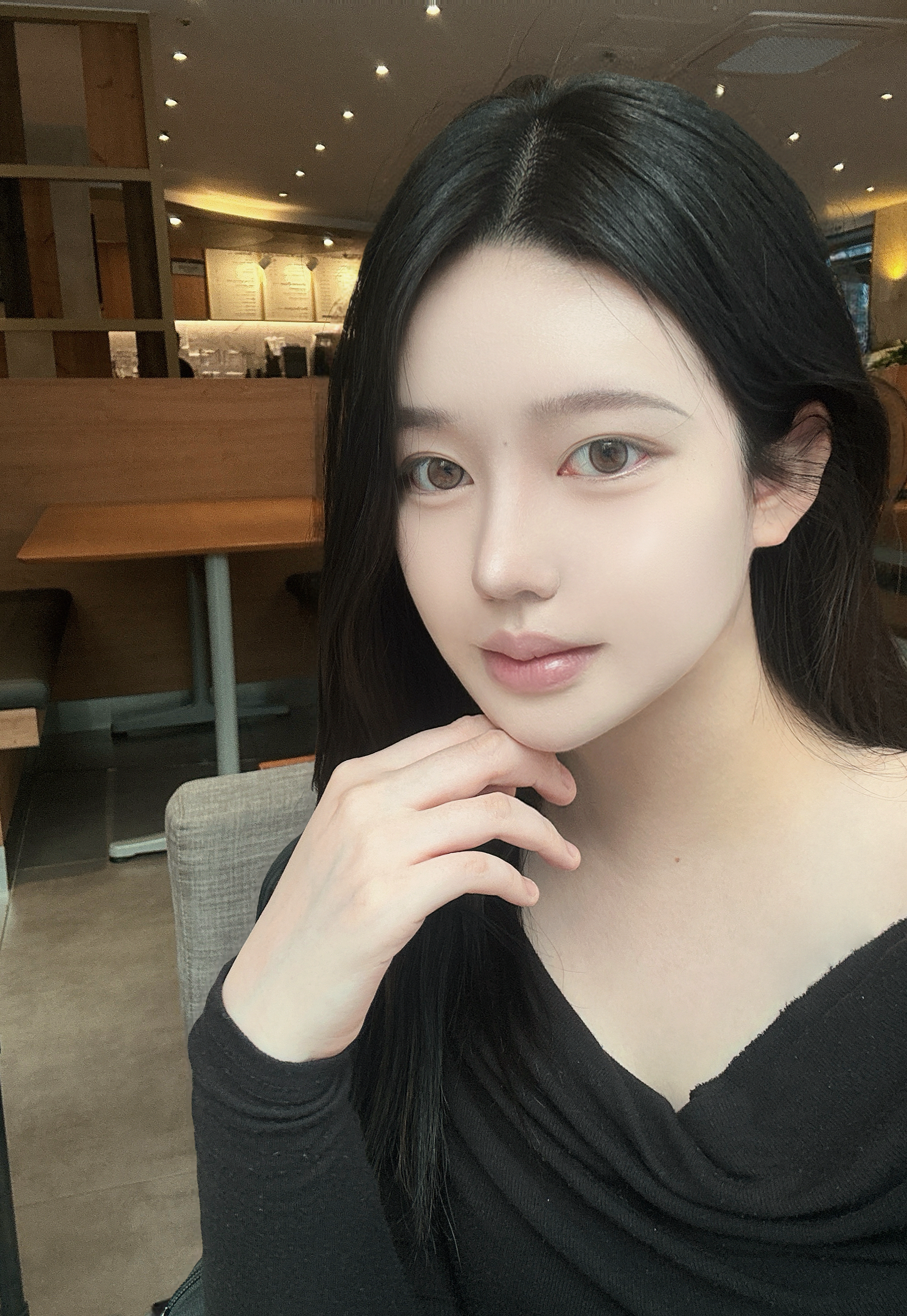 신미주 / 만 19세 / 대구