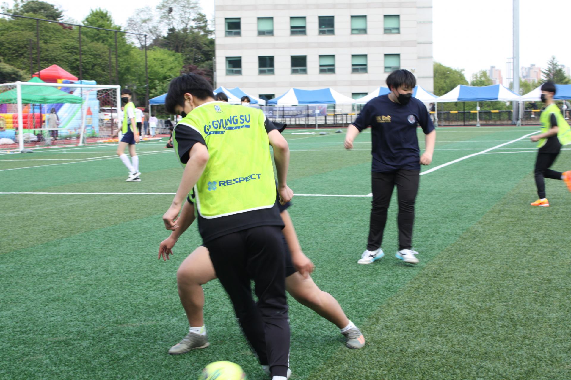 fe8868613e666.jpg
