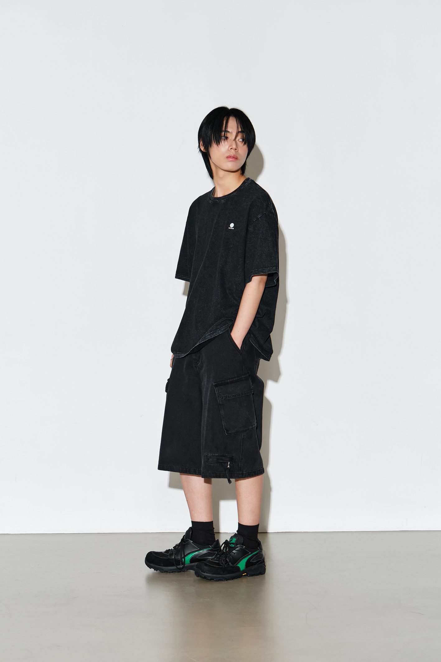 버뮤다 오컬트 카고 데님 하프 팬츠