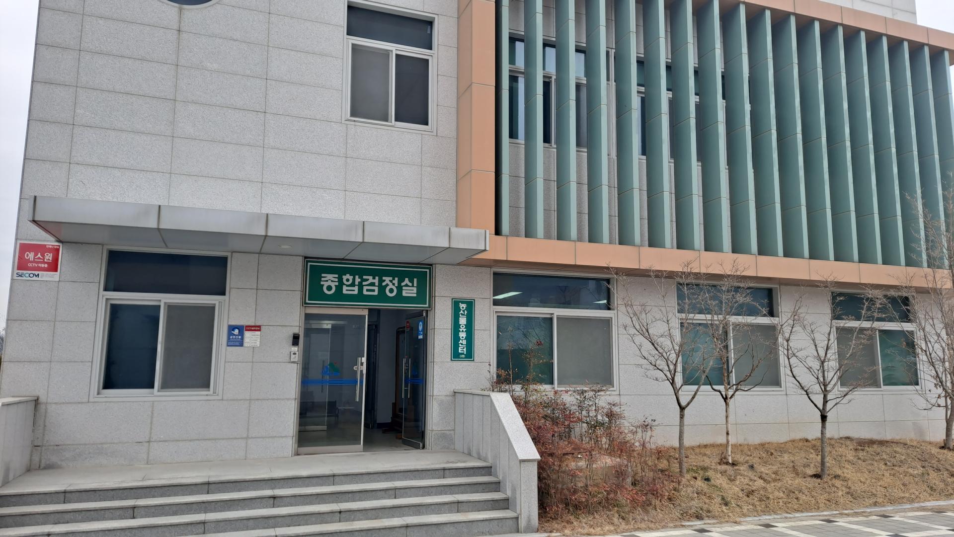 1301874887bd7.jpg
